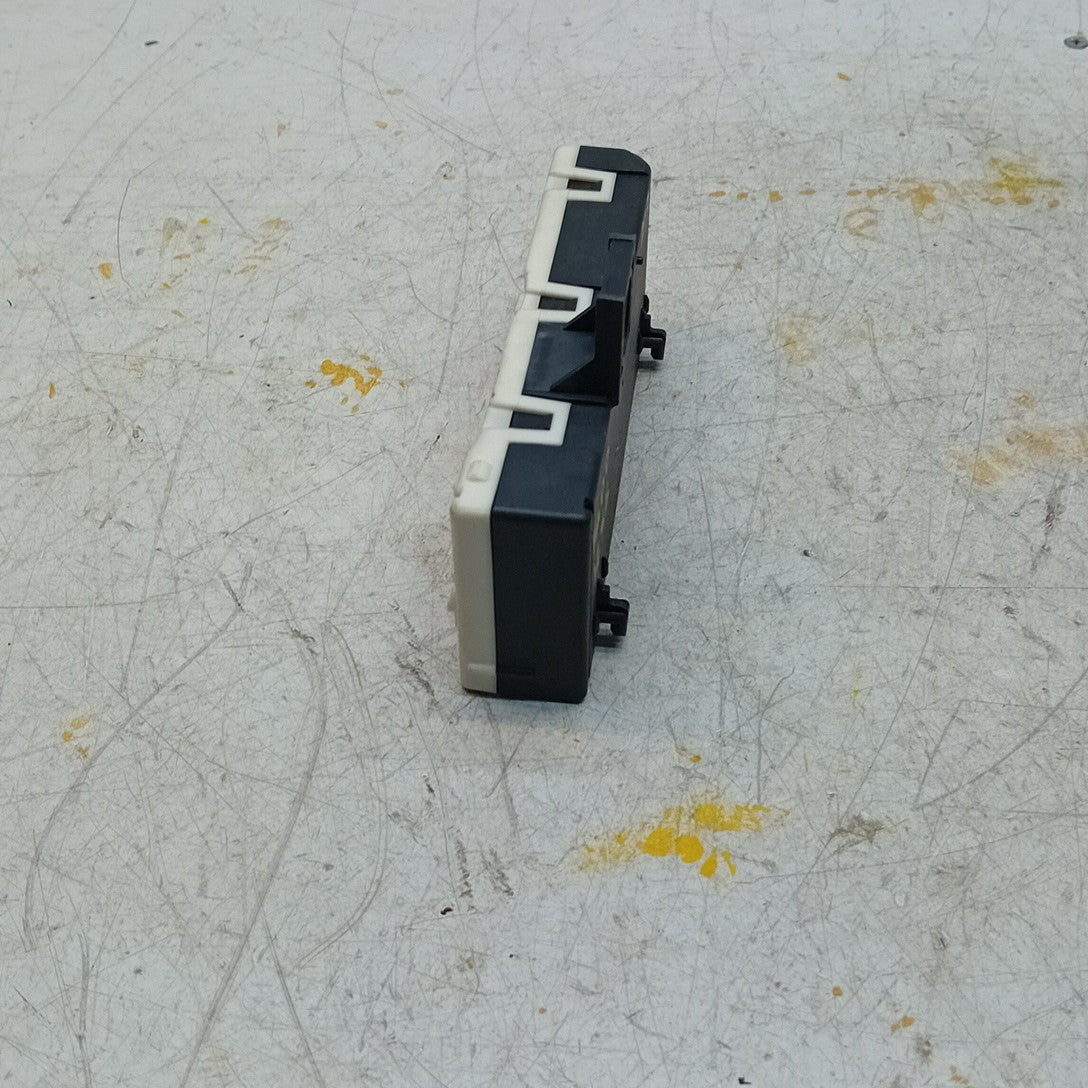 MERCEDES E-CLASS TAILGATE CONTROL MODULE W213 A2139004711 2016 ON FM001255