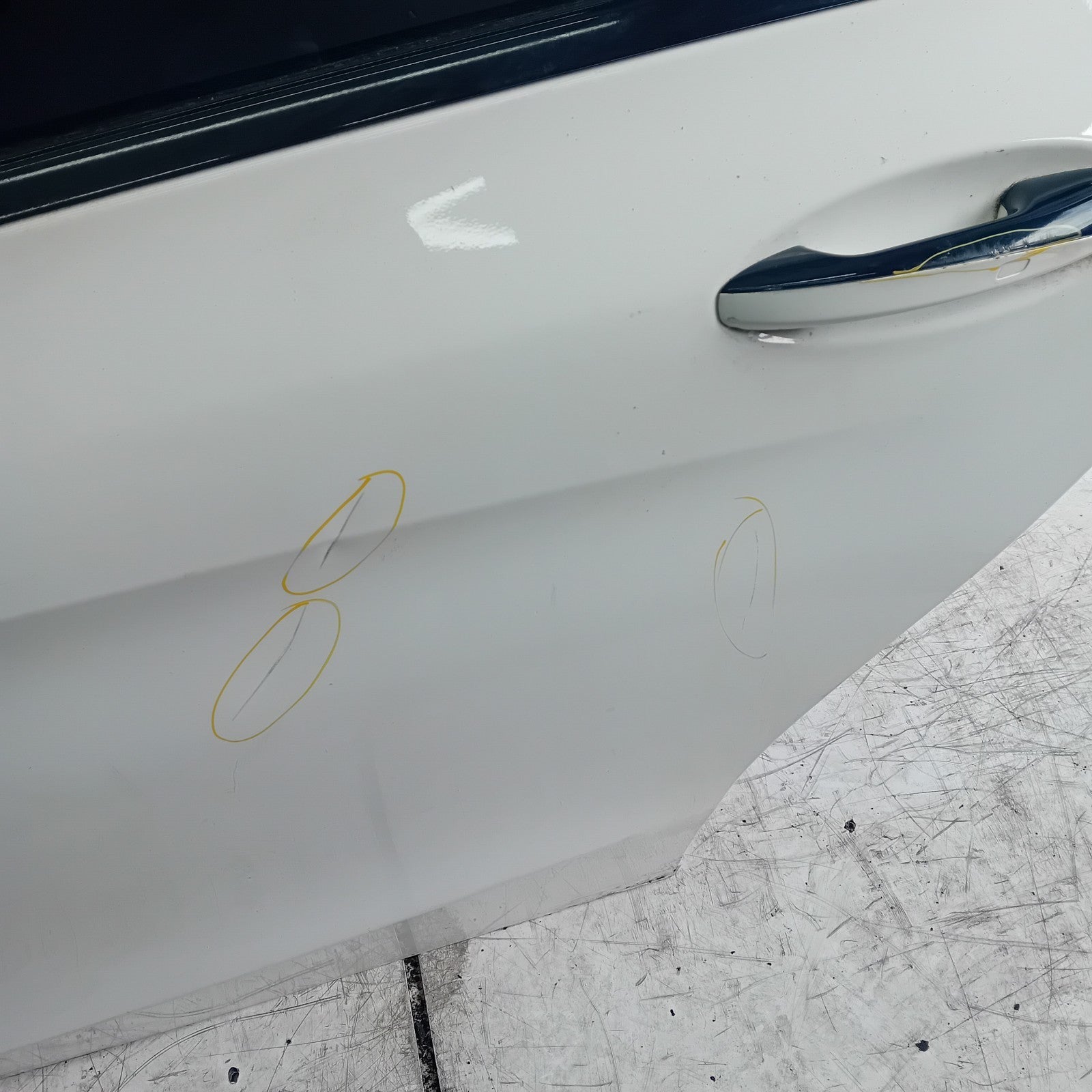 MERCEDES BENZ C-CLASS W205 PASSENGER SIDE REAR DOOR N/S/R WHITE  COMPLETE FMD149