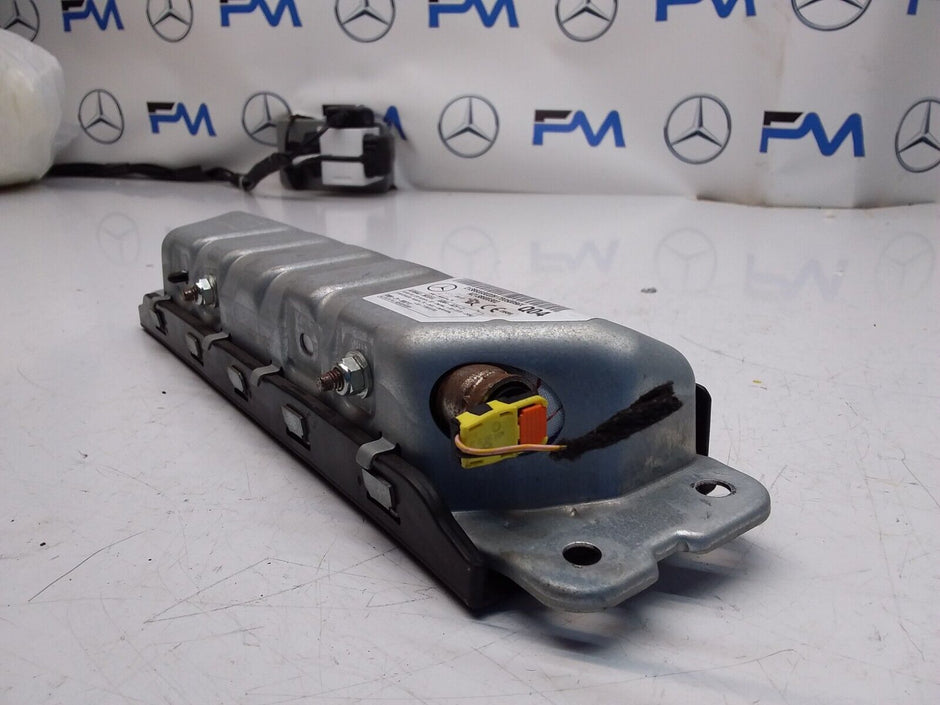 2017 MERCEDES BENZ A-CLASS W213 DRIVER SIDE KNEE AIRBAG A2138600302 FM00330