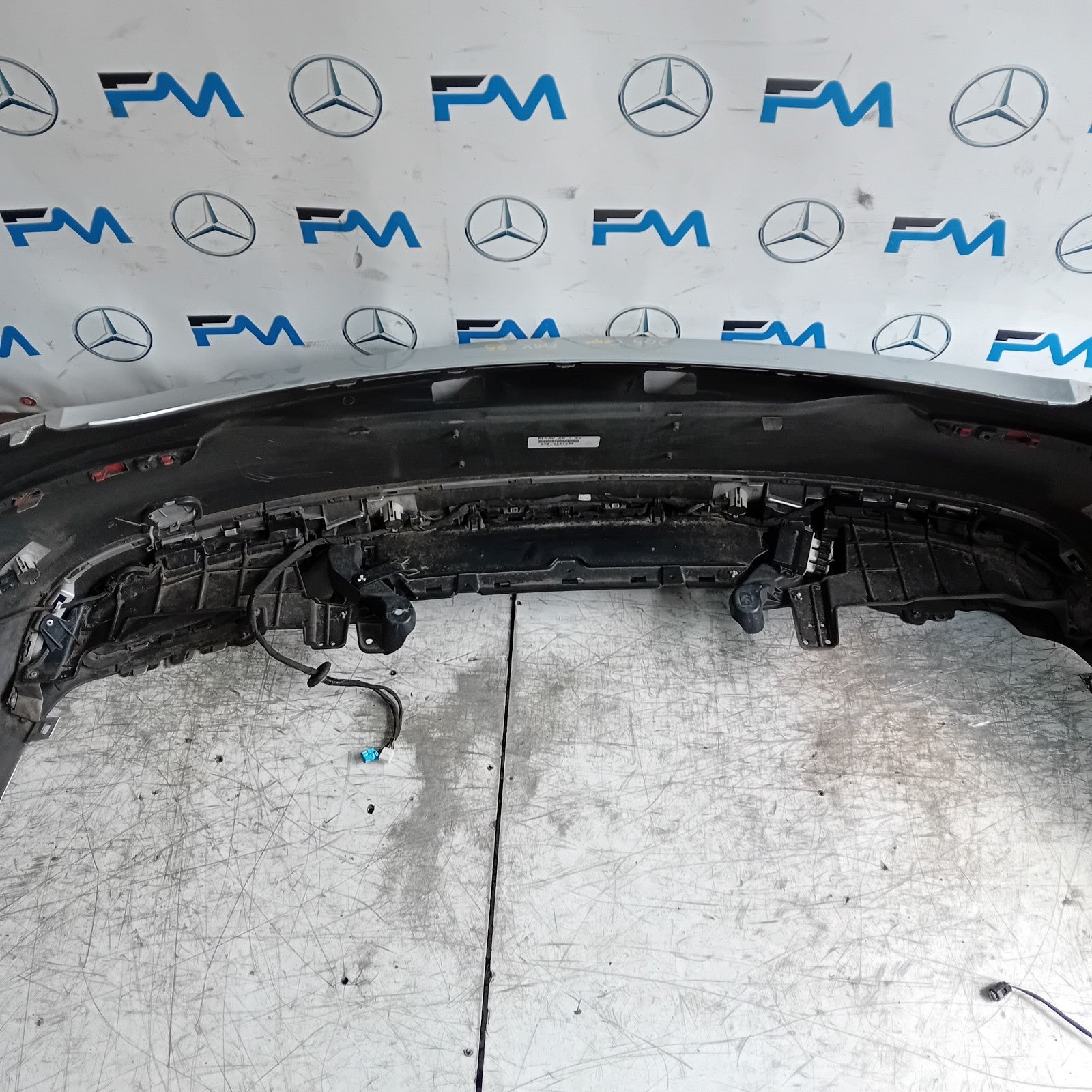 MERCEDES BENZ C-CLASS W205 SLN REAR BUMPER 2015 WHITE FMX55