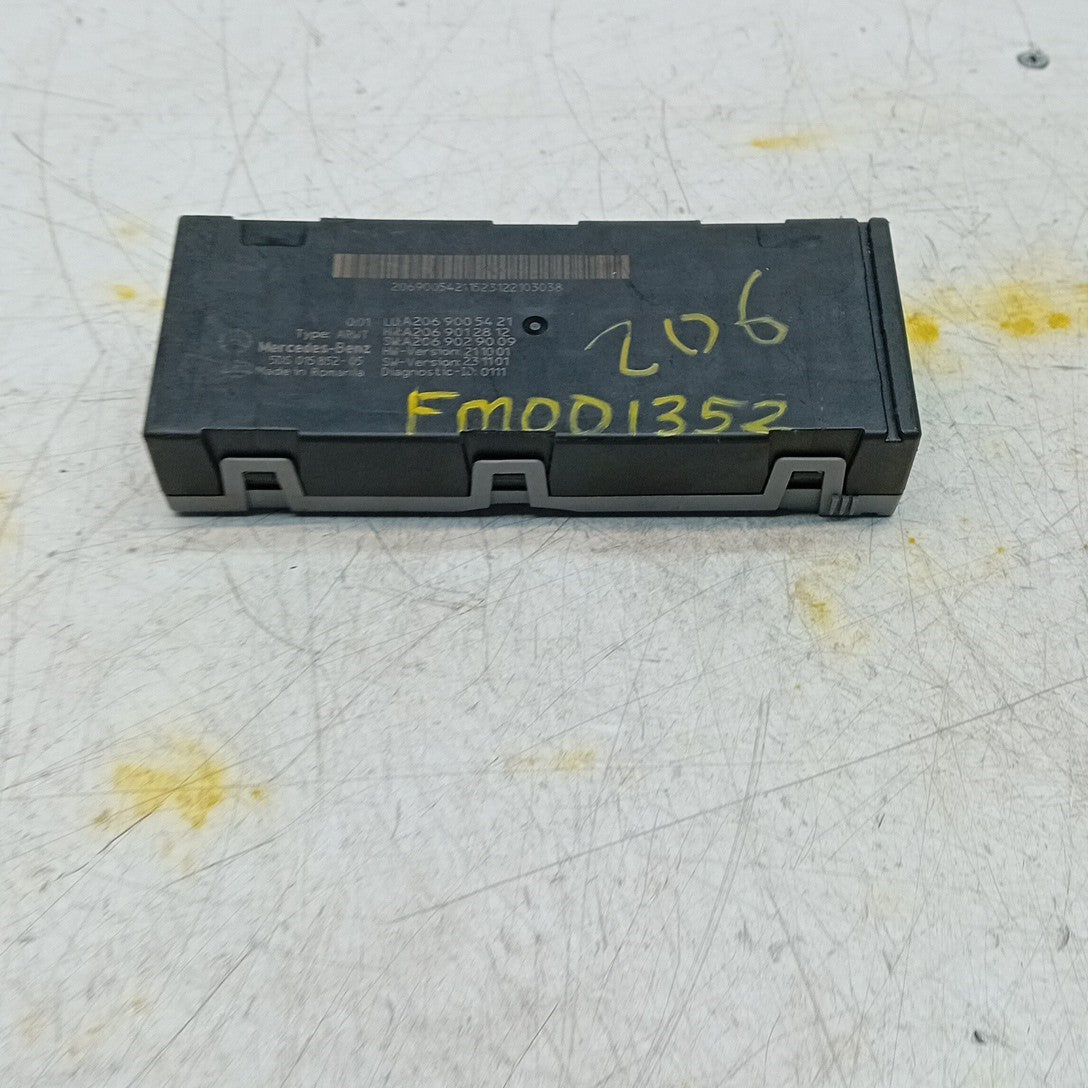 MERCEDES C-CLASS TAILGATE CONTROL MODULE W206 A2069005421  FM001352