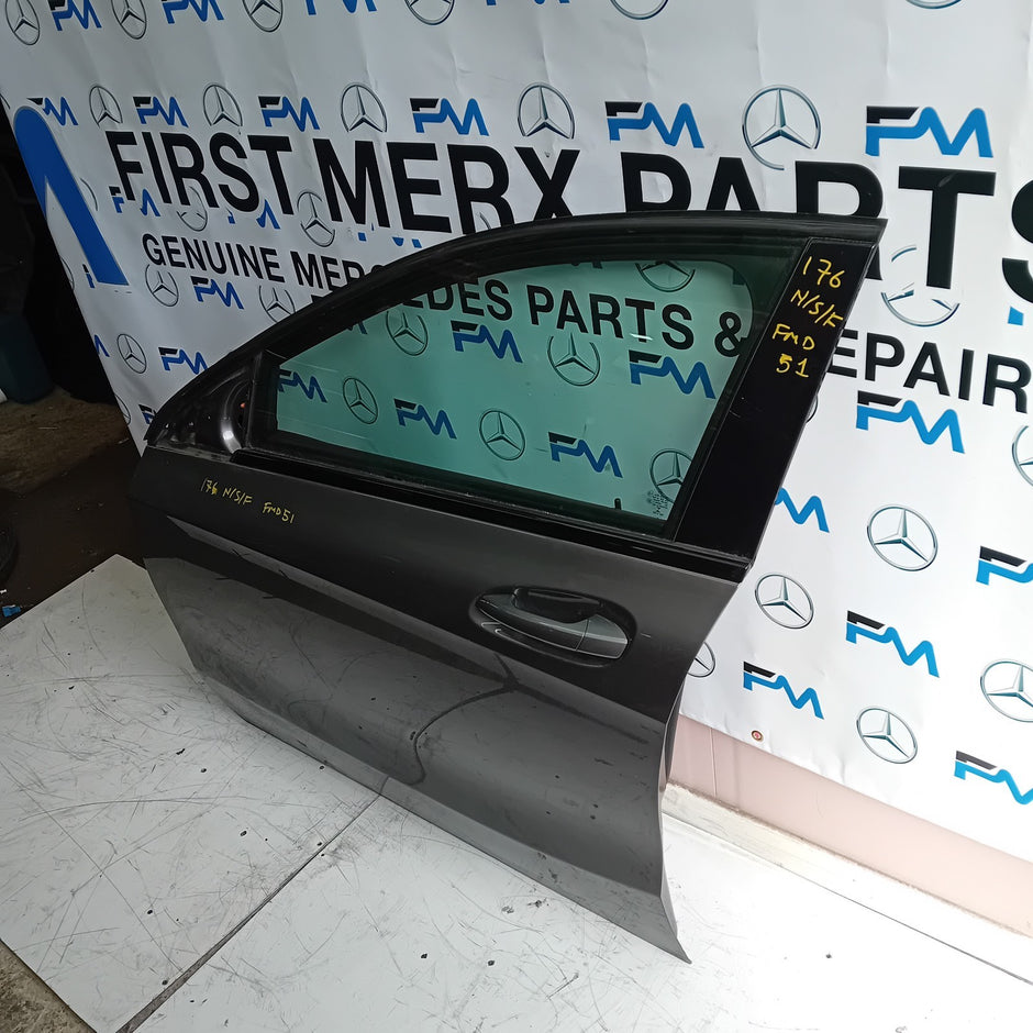 MERCEDES-BENZ A-CLASS W176 PASSENGER SIDE FRONT DOOR N/S/F COMPLETE GREY FMD51