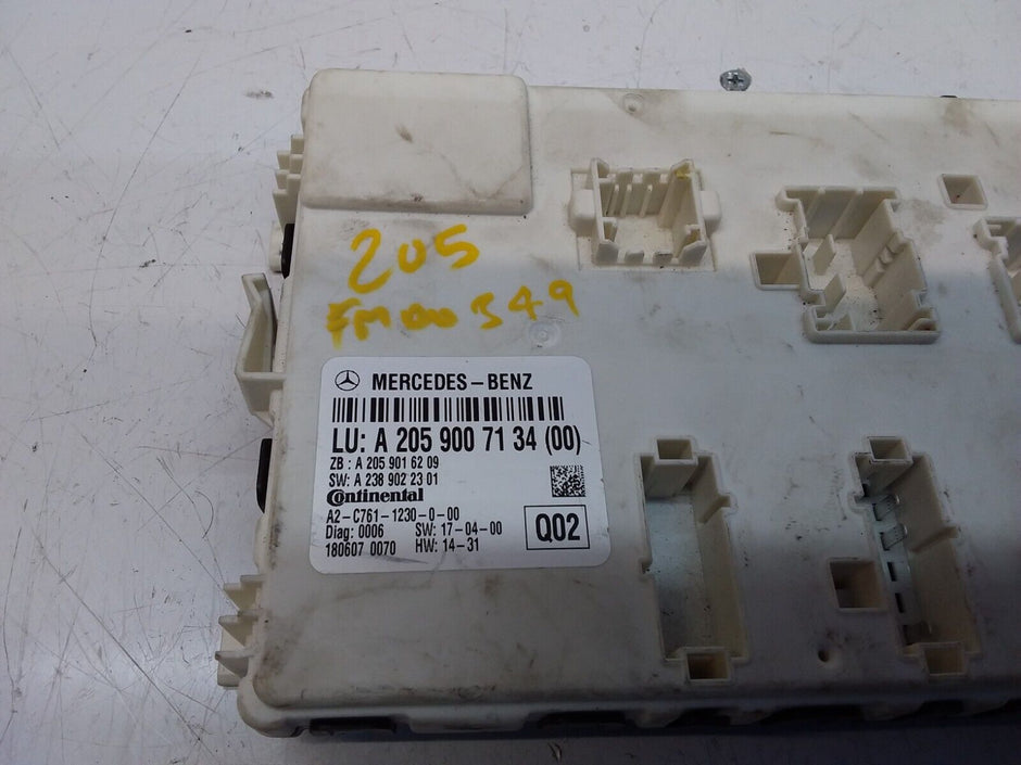 Mercedes C-CLASS W205 SAM Signal Control Module Unit A2059007134 FM00349