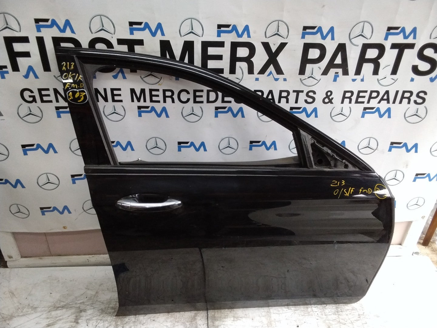 MERCEDES E-CLASS W213  DRIVER FRONT DOOR OSF BLACK 2016-2023 COMPLETE FMD303
