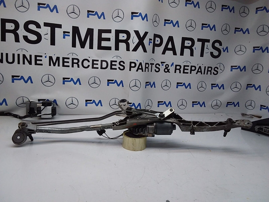 MERCEDES E-CLASS 2014-2016 W212 A2128201340 FRONT WIPER MOTOR  FM00169