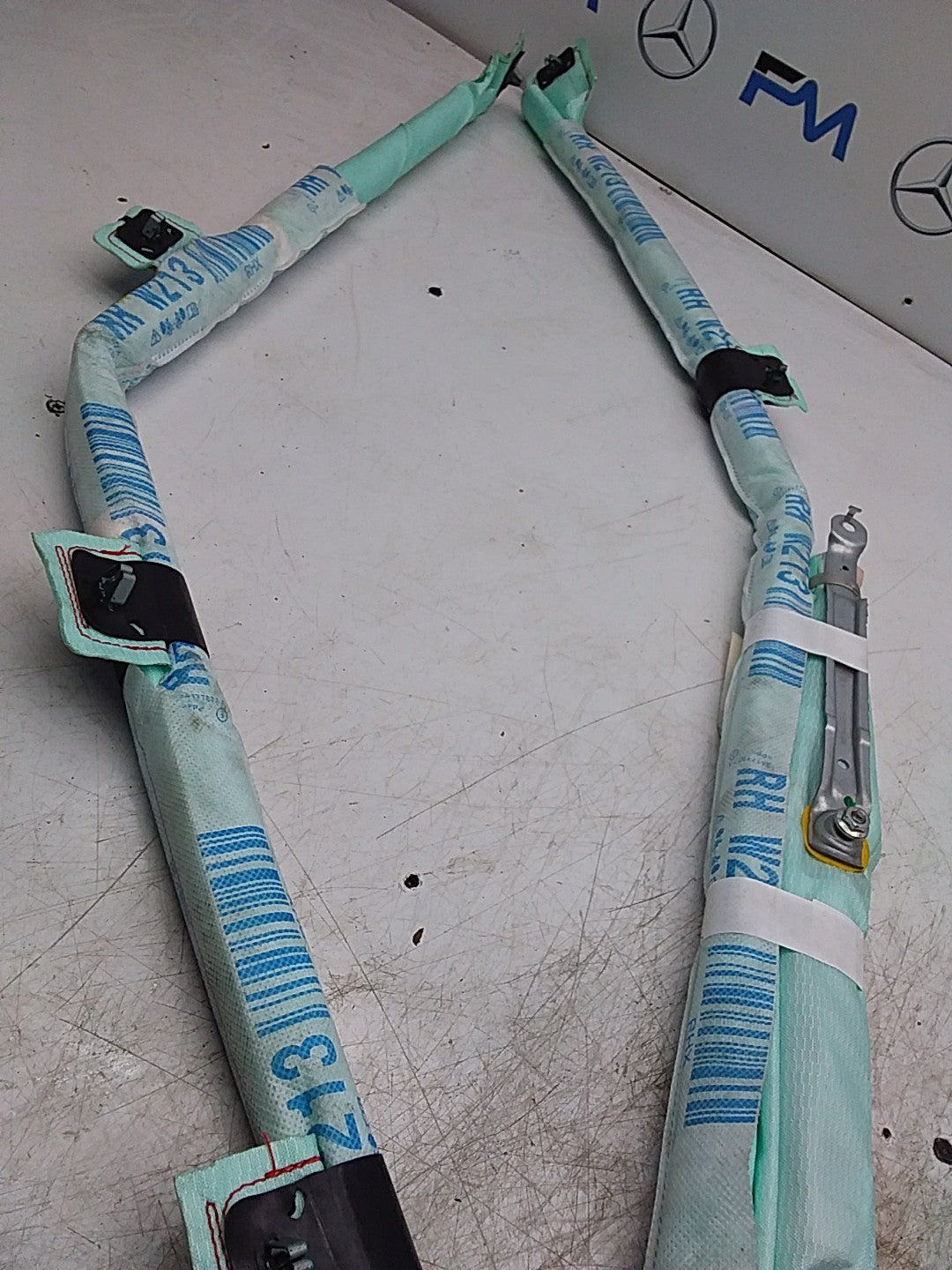 MERCEDES E-CLS W213 SLN CURTAIN ROOF AIRBAG  RIGHT DRIVERSIDE A2138601002 FMR223