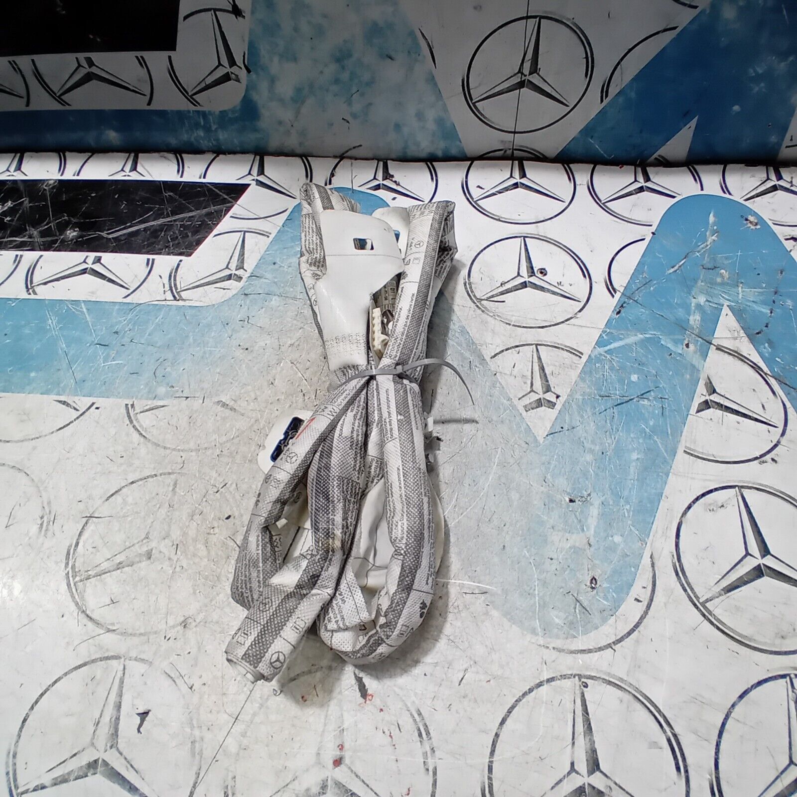 2012 MERCEDES C CLASS W204 LEFT PASSENGER  SIDE ROOF CURTAIN 20486005051 FM69