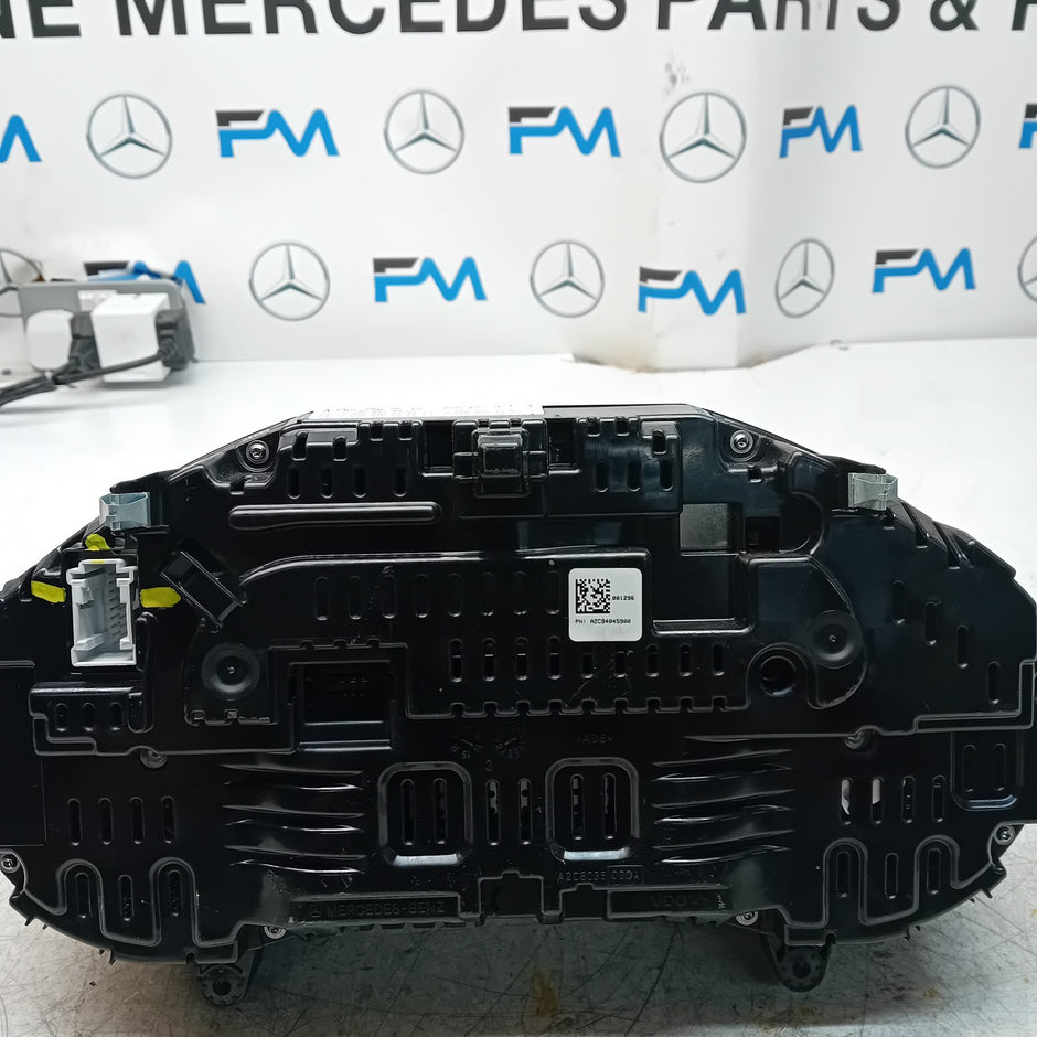 MERCEDES C-CLASS W205 SPEEDOMETER INSTRUMENT CLUSTER BLACK A2059009215 FM001501
