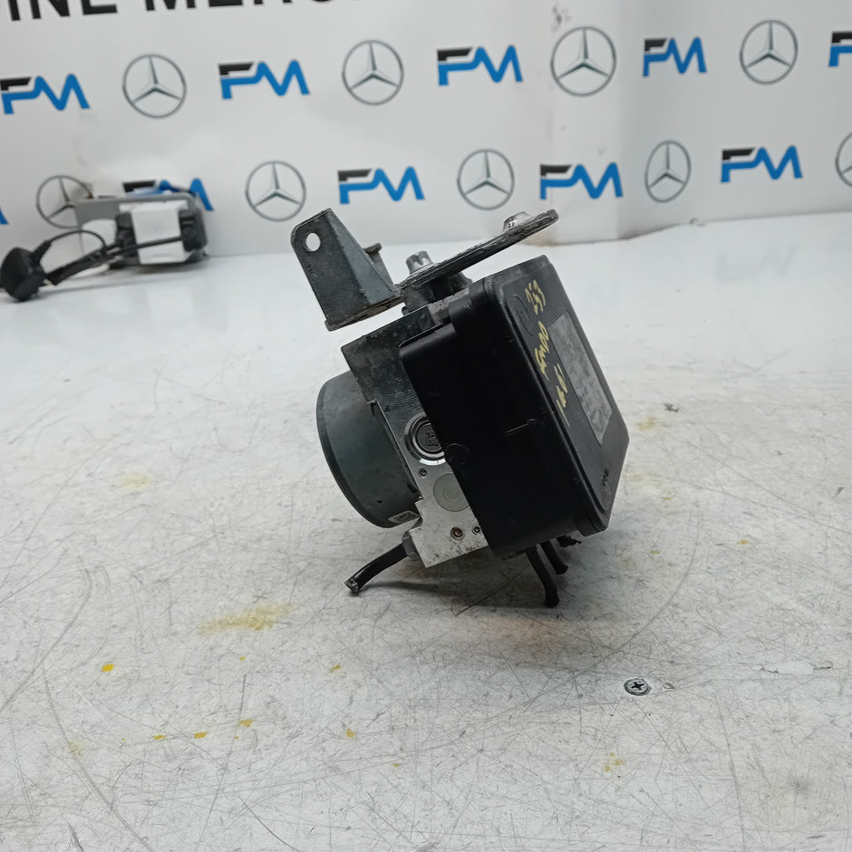 MERCEDES BENZ GLC W253 ABS PUMP CONTROL MODULE UNIT A2539011400 FM001461