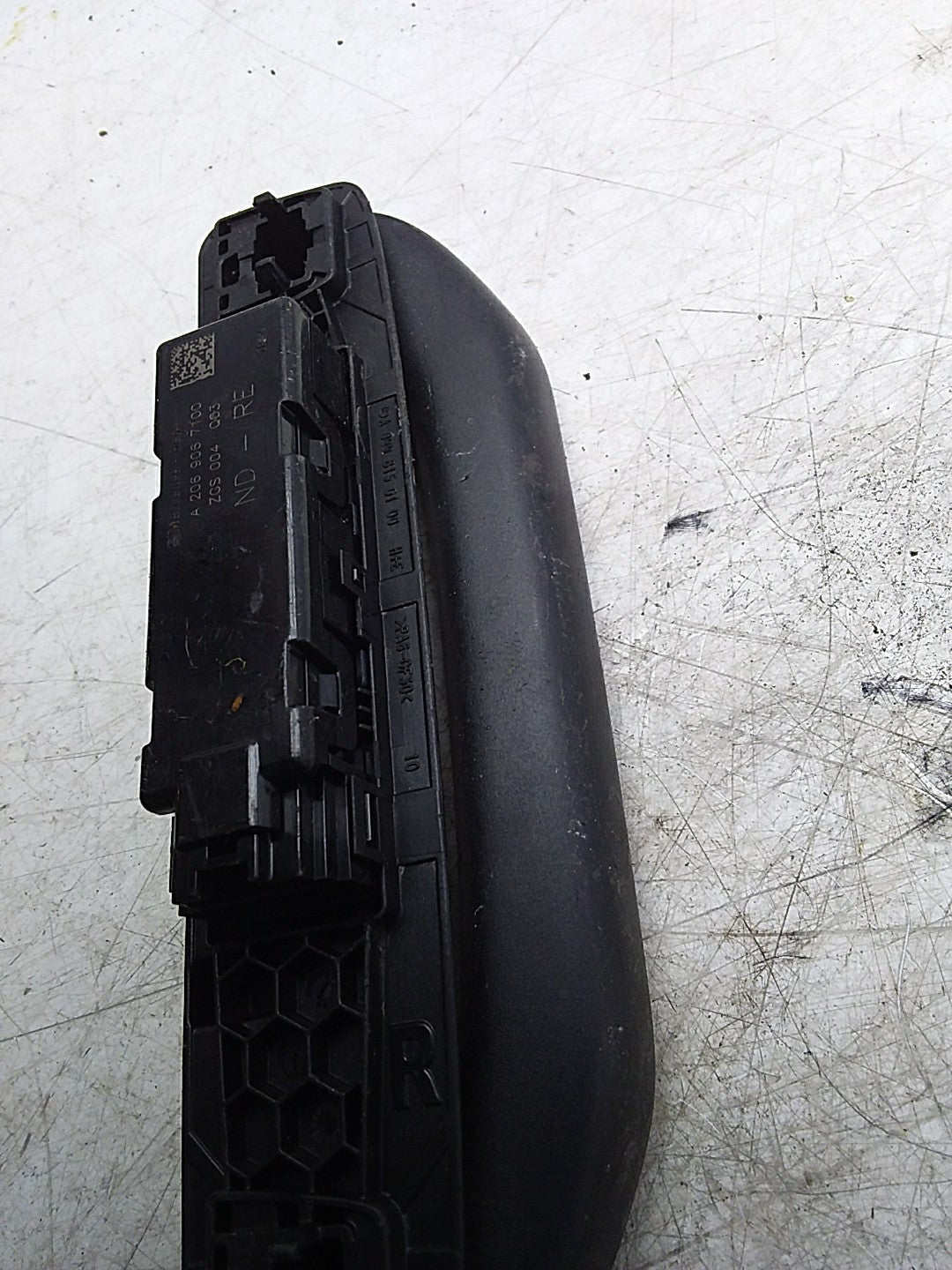 MERCEDES BENZ C-CLASS W206 REAR RIGHT ROOF HANDLE A2069067100 FMR203