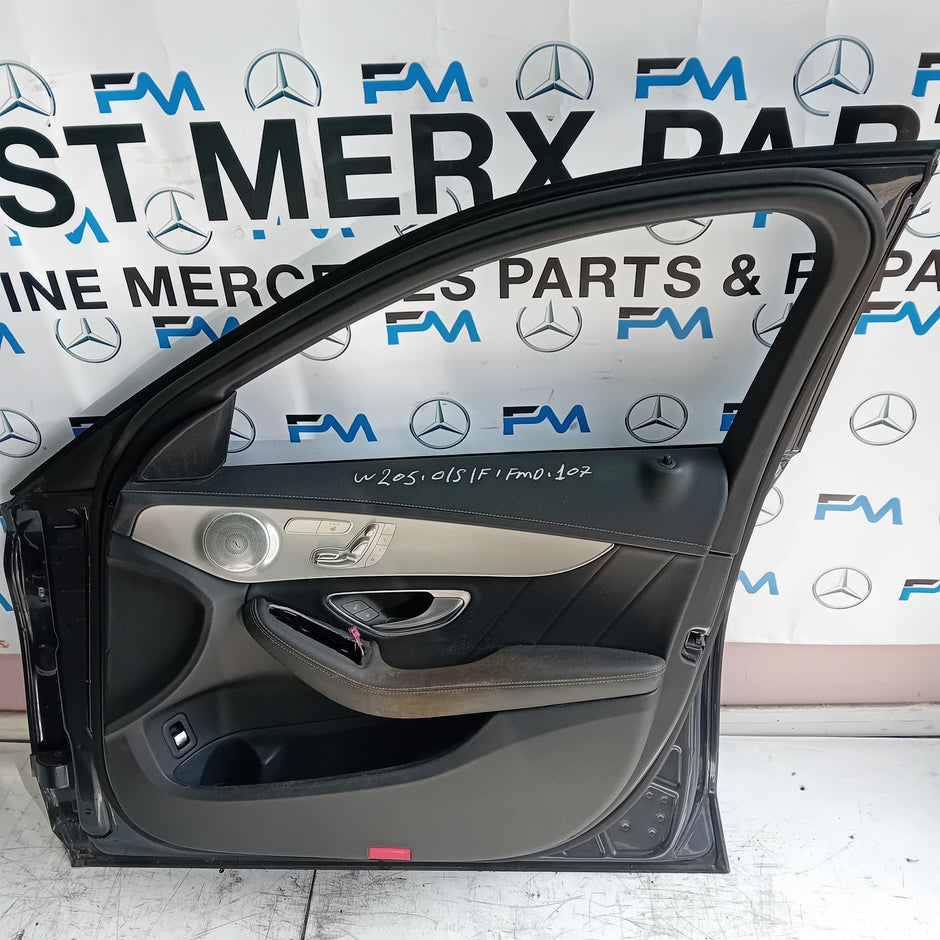 MERCEDES BENZ  C-CLASS W2O5 DRIVER SIDE FRONT DOOR O/S/F COMPLETE GREY FMD107
