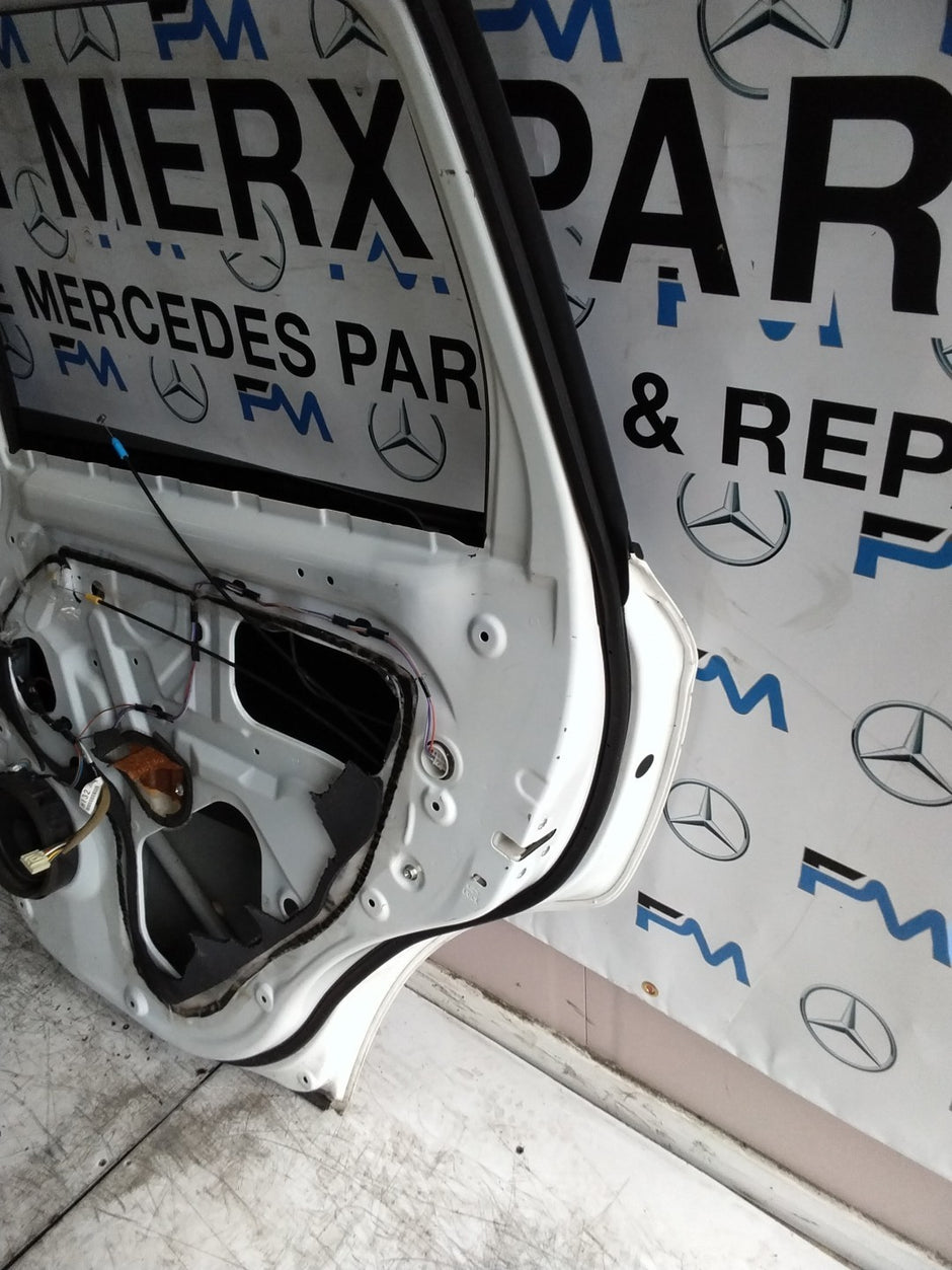 MITSUBISHI OUTLANDER MK3 DRIVER SIDE REAR DOOR OSR 2013 WHITE FMD307