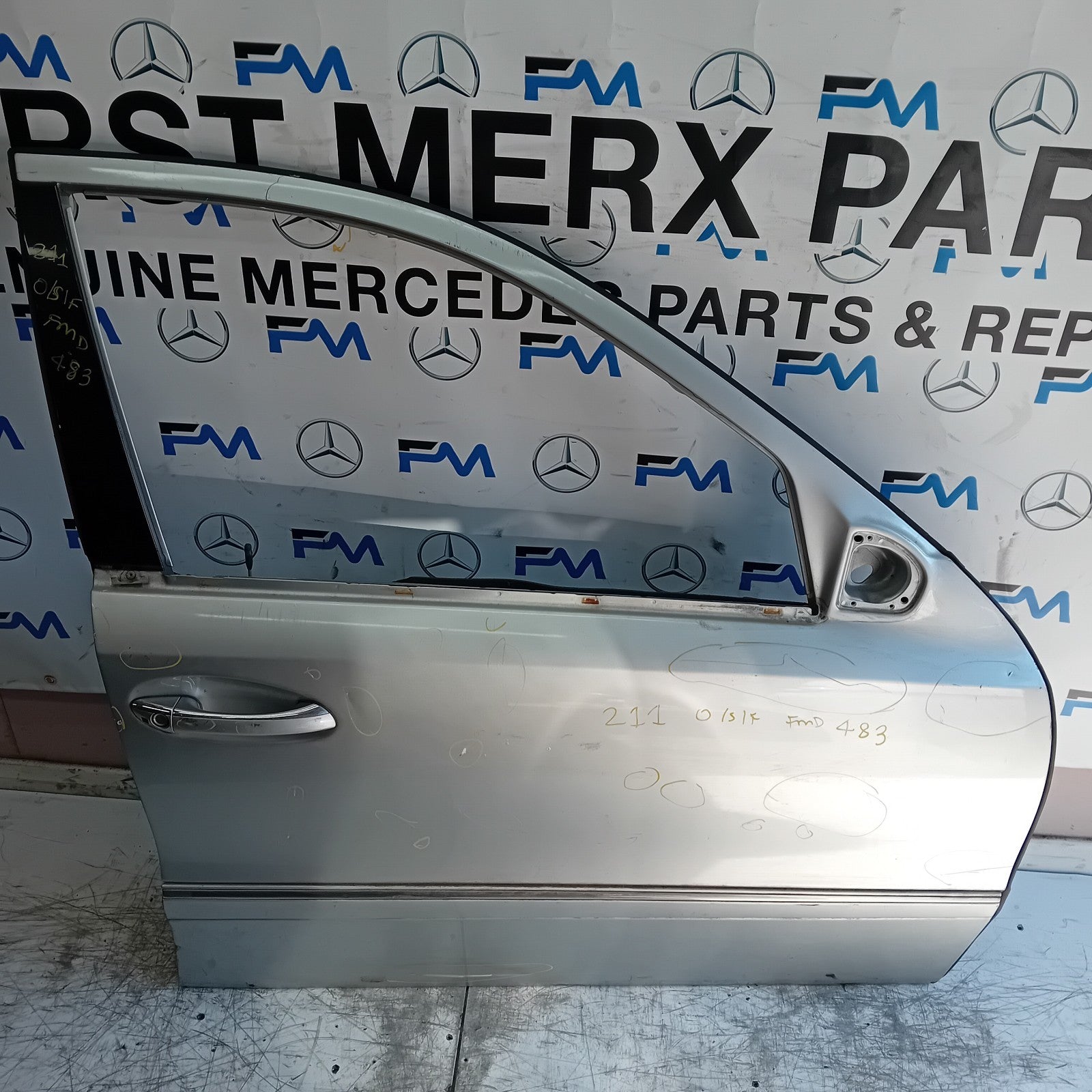 MERCEDES BENZ  E-CLASS W212 DRIVER FRONT DOOR OSF SILVER 2013  FMD483