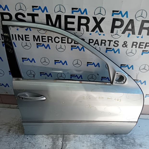 MERCEDES BENZ  E-CLASS W212 DRIVER FRONT DOOR OSF SILVER 2013  FMD483