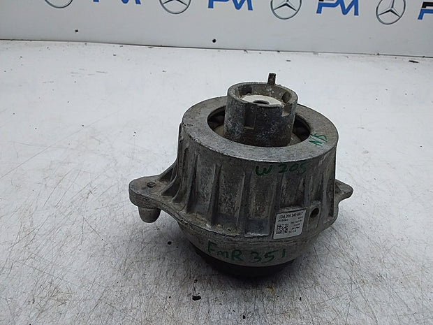 MERCEDES BENZ  C-CLASS  W205  ENGINE MOUNT LEFT NS A2052406617 FMR351