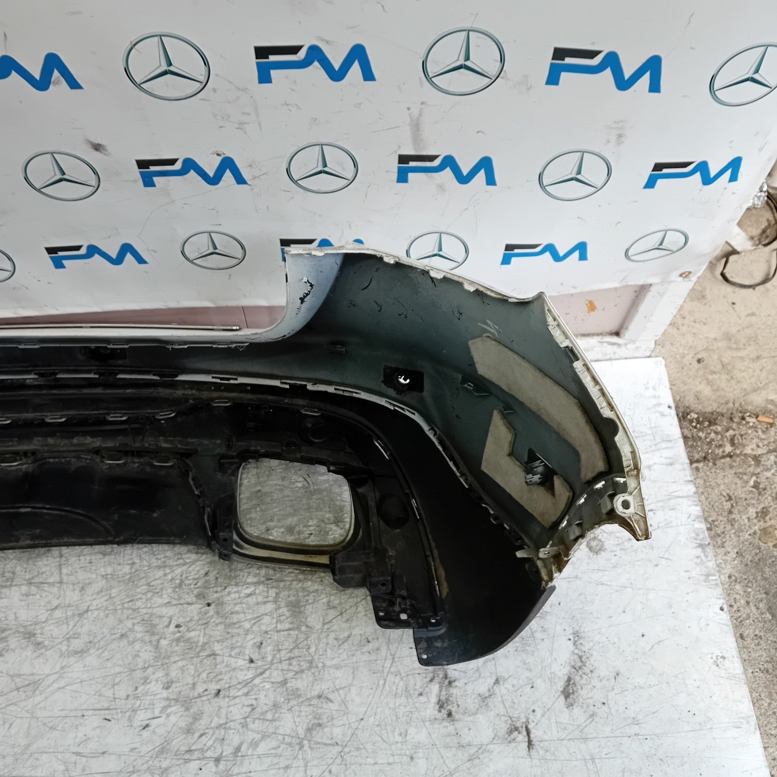 MERCEDES BENZ GLA W156 REAR BUMPER WHITE 2014-2019 A1568802640 FMX143