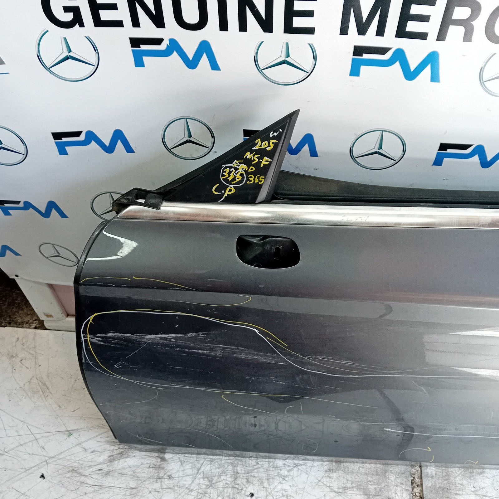 MERCEDES C-CLASS W205 CP PASSENGER FRONT DOOR NSF 2016 ON GREY COMPLETE FMD365