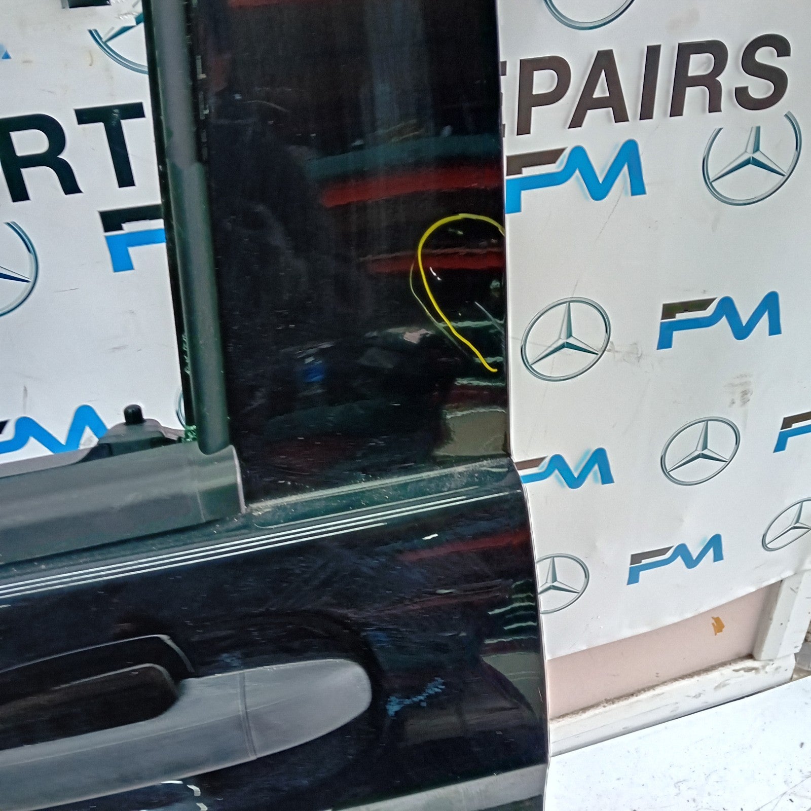 MERCEDES VITO W447 PASSENGER FRONT DOOR NSF BLACK 2014 ON COMPLETE FMD386