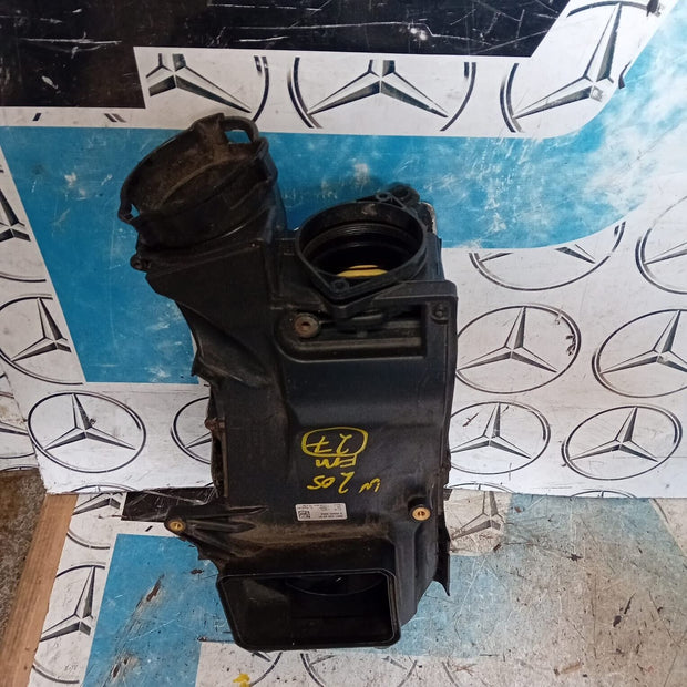 MERCEDES BENZ C CLASS W205 2.1 DIESEL AIR FILTER BOX HOUSING  A6510902501