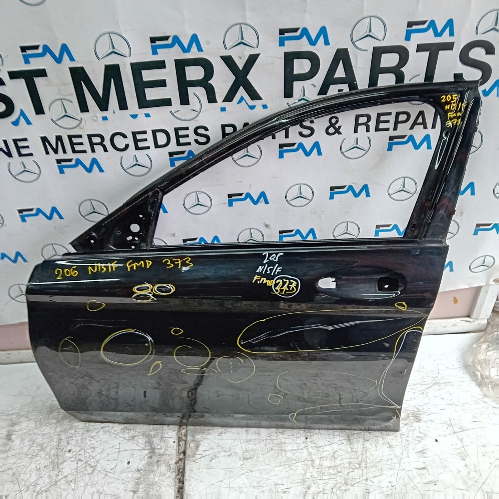 MERCEDES C-CLASS W205 SLN PASSENGE FRONT DOOR NSF BLACK 2014 ON FMD373