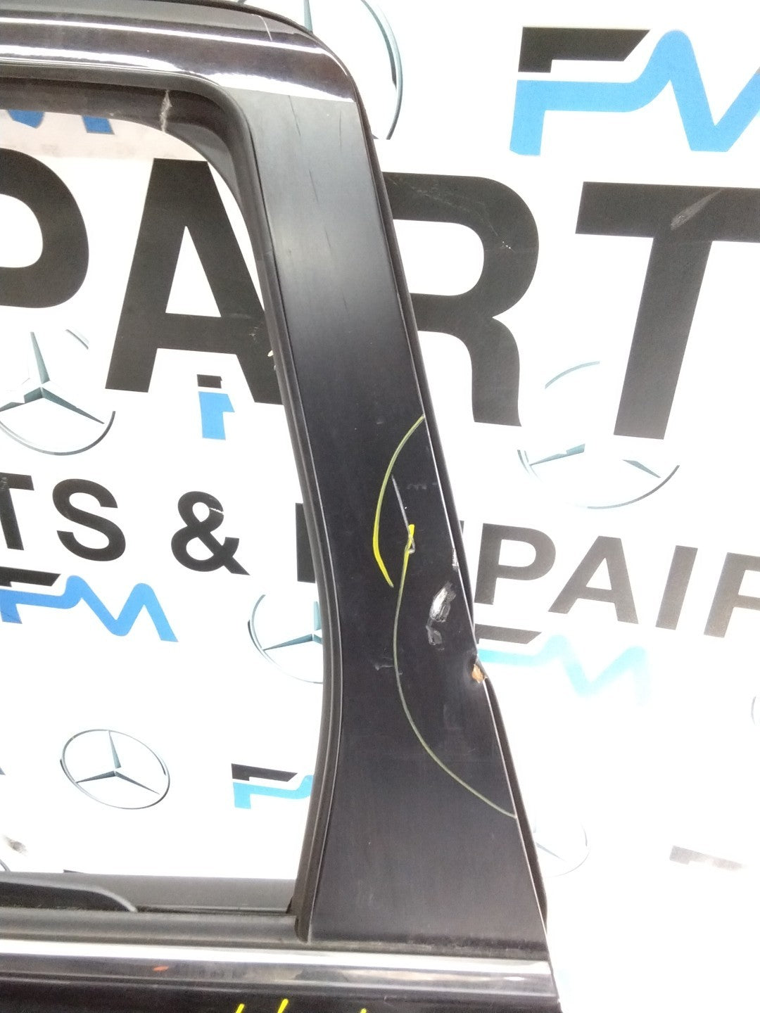 MITSUBISHI OUTLANDER PASSENGER REAR DOOR NSR BLACK   FMD599