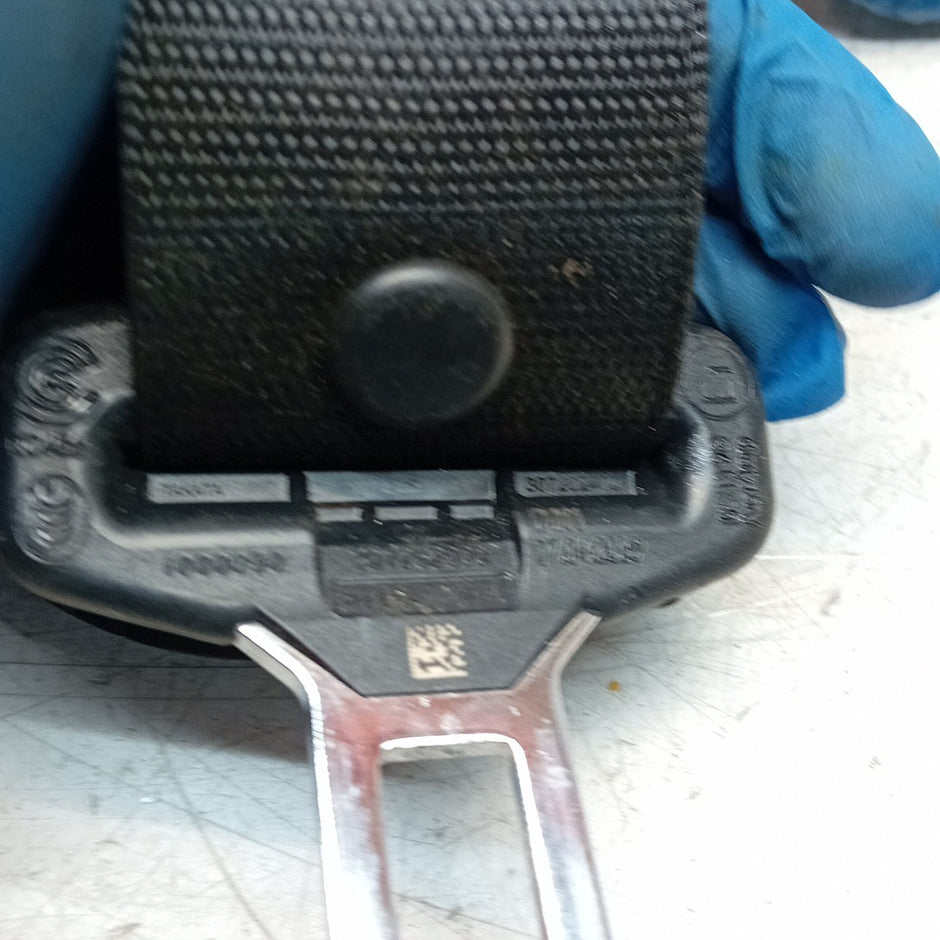 MERCEDES BENZ B-CLASS W246 SEAT BELT REAR PASSENGER A2468600000 BLACK FM001236