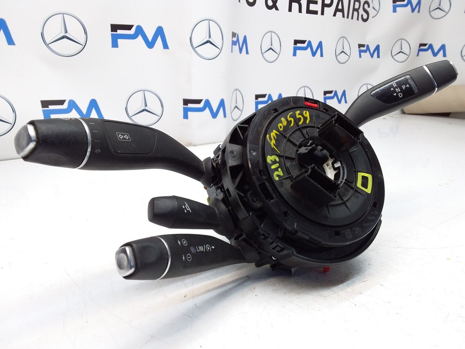 Mercedes E-CLASS W213 INDICATOR/WIPER GEAR SELECT + SQUIB  2017 FM00559