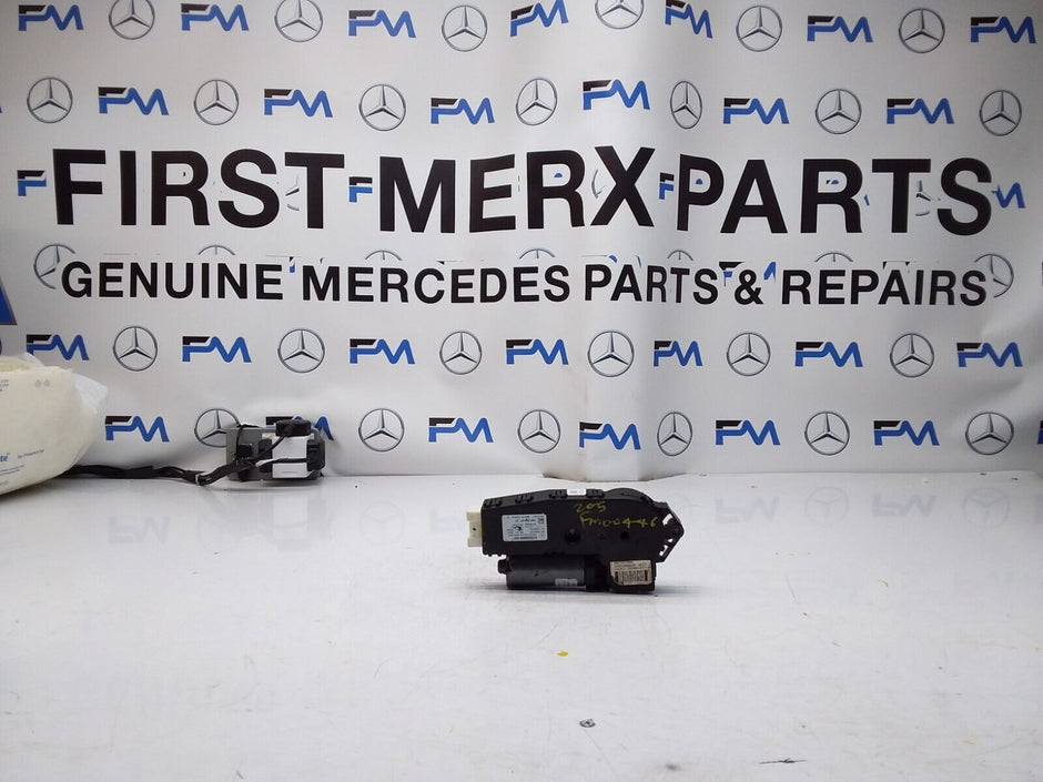 Mercedes C-CLASS W205 Sunroof Motor Regulator  A2059009104 FM00446