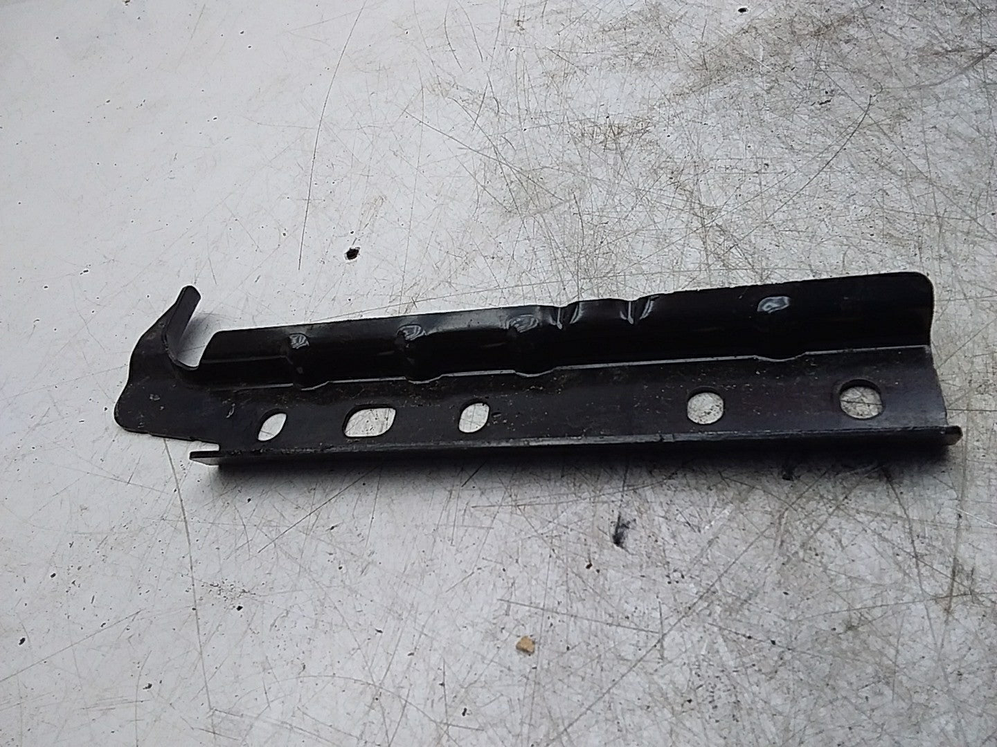 MERCEDES BENZ C-CLASS W206 BATTERY HOLDER  A2066189700 FMR209
