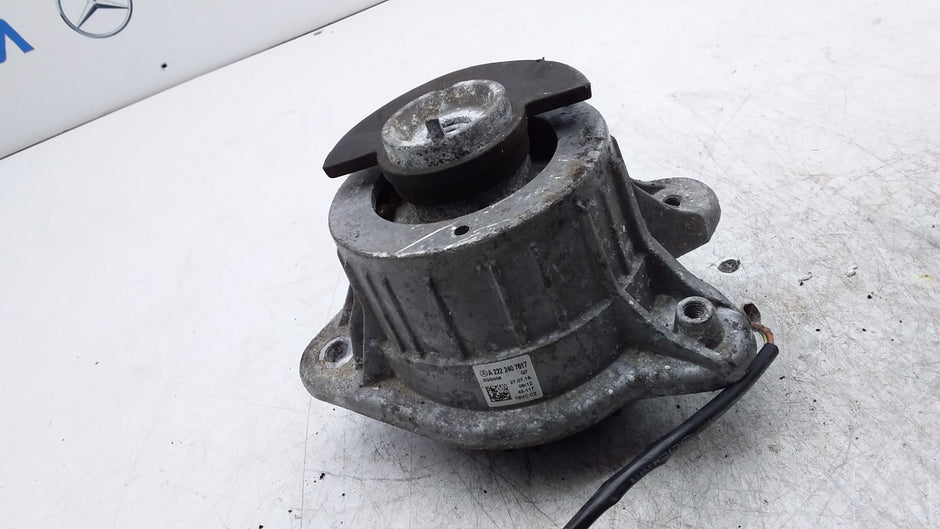 MERCEDES BENZ S-CLS W222 RIGHT ENGINE MOUNT A2222407617 FMR459