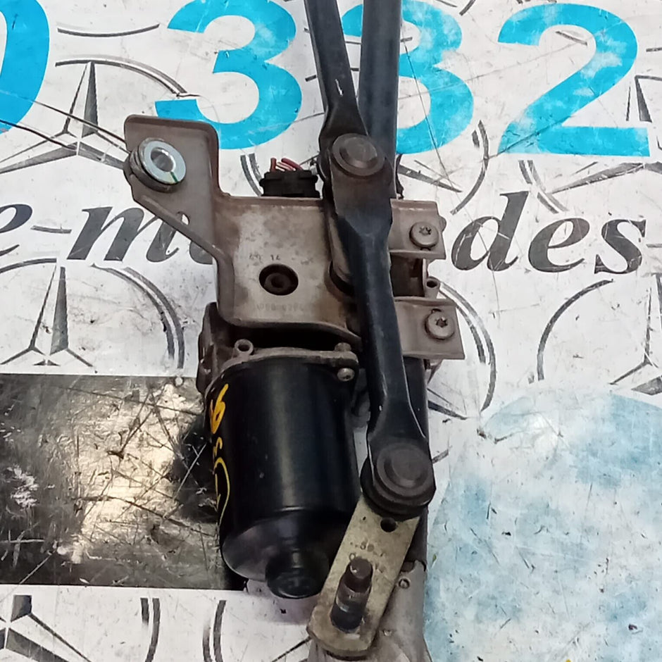 MERCEDES BENZ A-CLASS W176 WINDSCREEN WIPER MOTOR & LINKAGE A1769061900