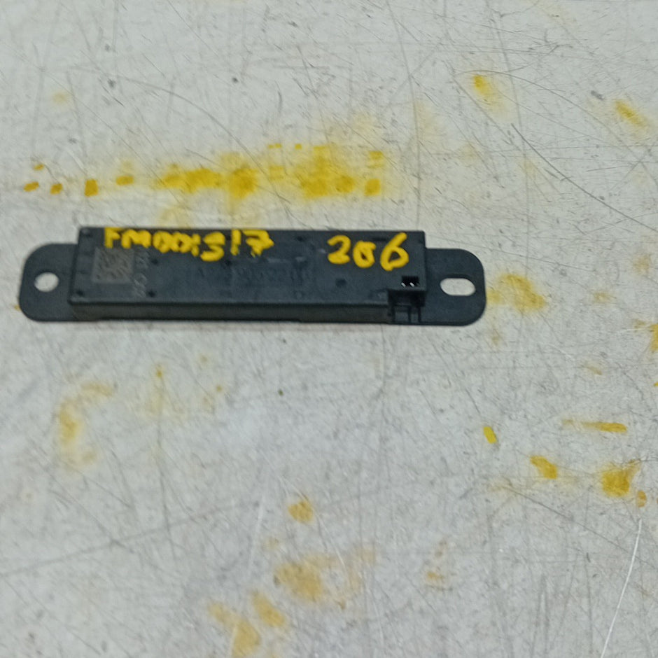 MERCEDES BENZ  E-CLASS W206 KEYLESS ENTRY ANTENNA  A2239052200 FM001317