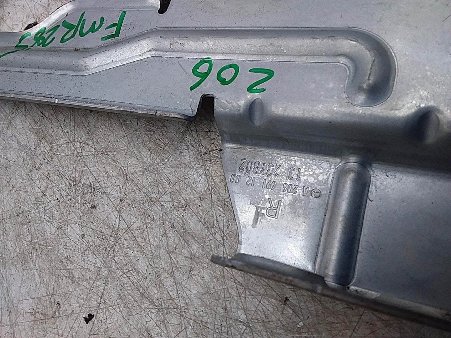MERCEDES C-CLASS W206 CAR WINDOW MOTOR MOUNT A2066911200 FMR285