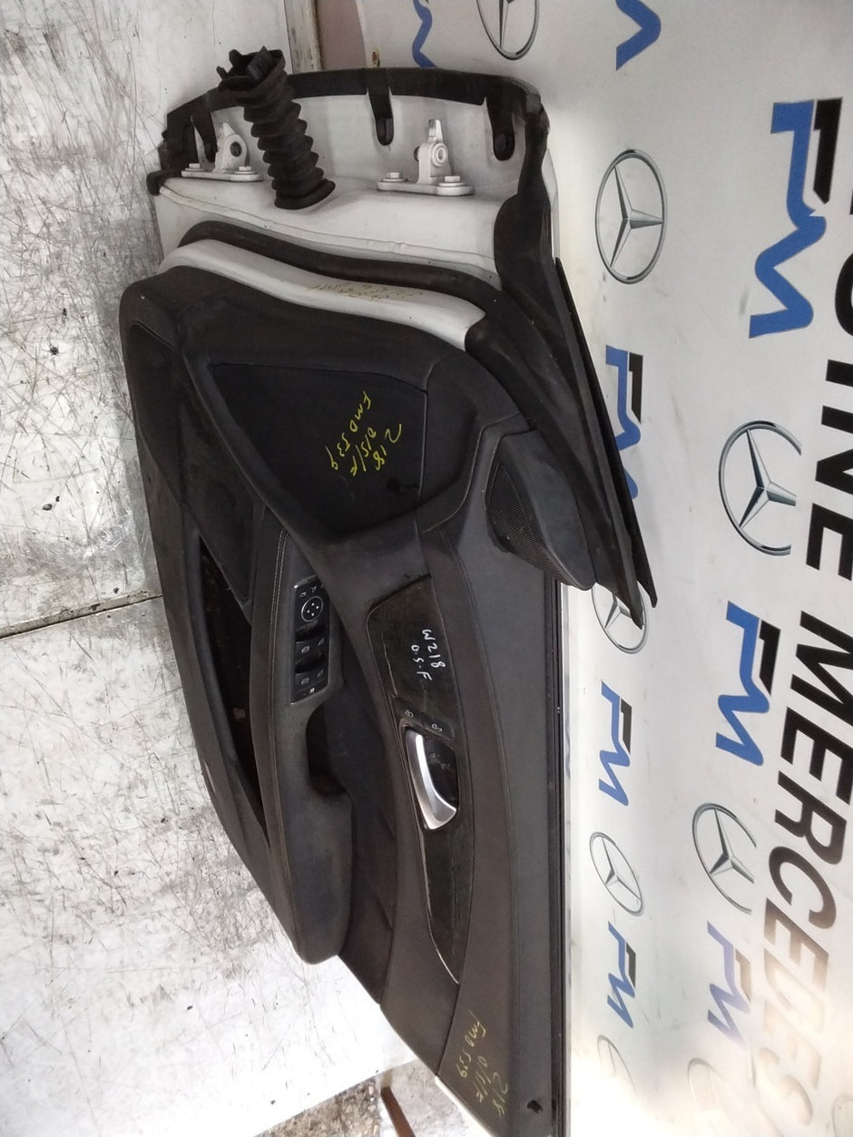 MERCEDES BENZ CLS W218  DRIVER FRONT DOOR OSF WHITE 2011-18 FMD539