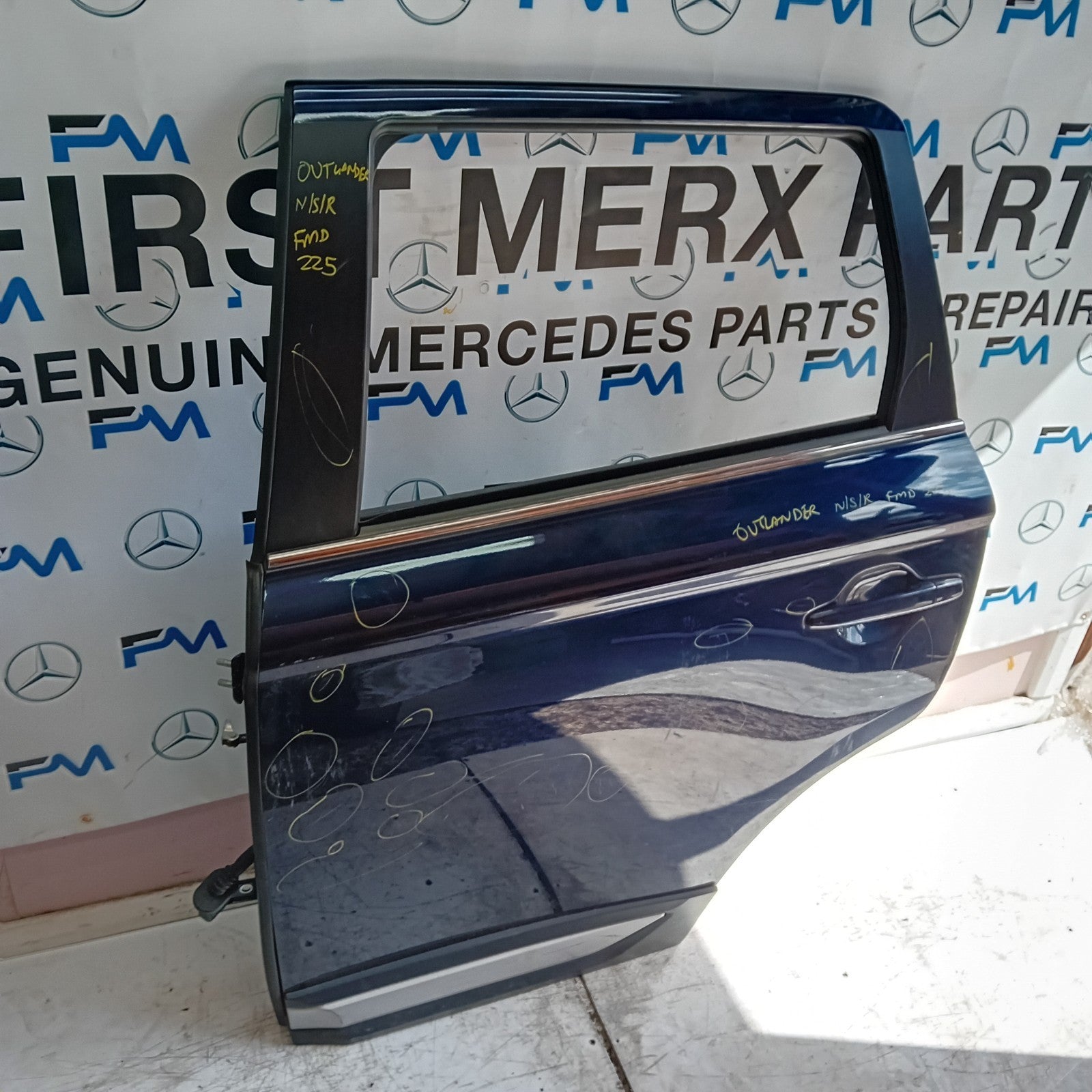 MITSUBISHI OUTLANDER MK3 PASSENGER REAR DOOR NSR BLUE 20123 COMPLETE FMD225
