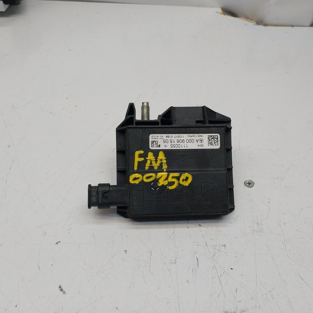 Mercedes W213 W205 W218 W238 W253 Negative Battery Tray Clamp A0009061505FM00250