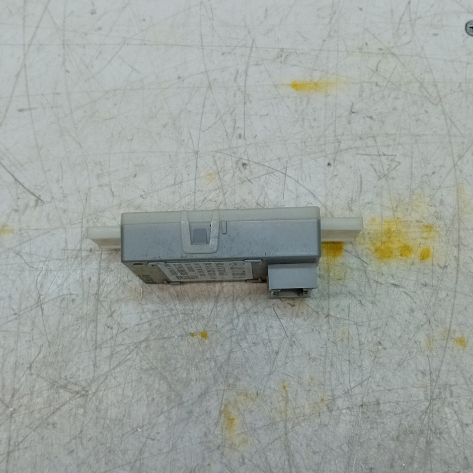MERCEDES A-CLASS W177 2015  LIGHT CONTROL UNIT  A1779005104  FM001337