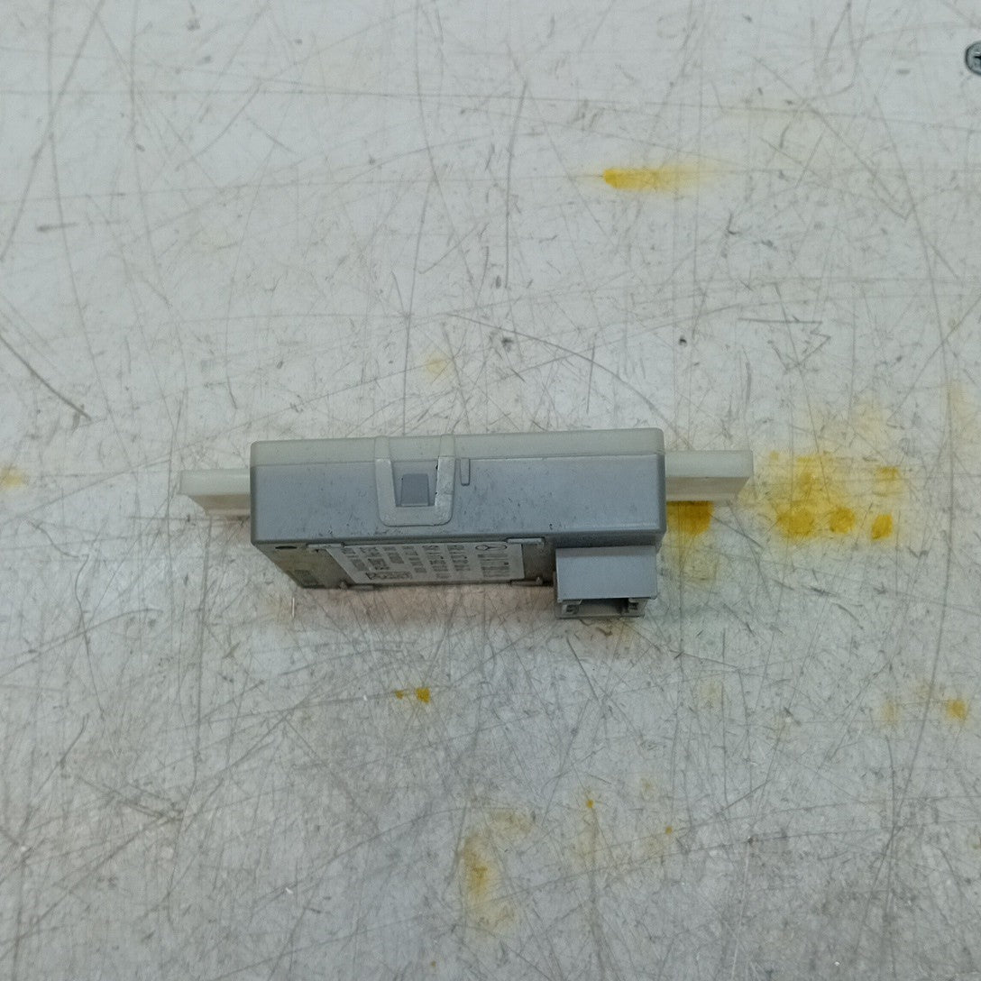 MERCEDES A-CLASS W177 2015  LIGHT CONTROL UNIT  A1779005104  FM001337
