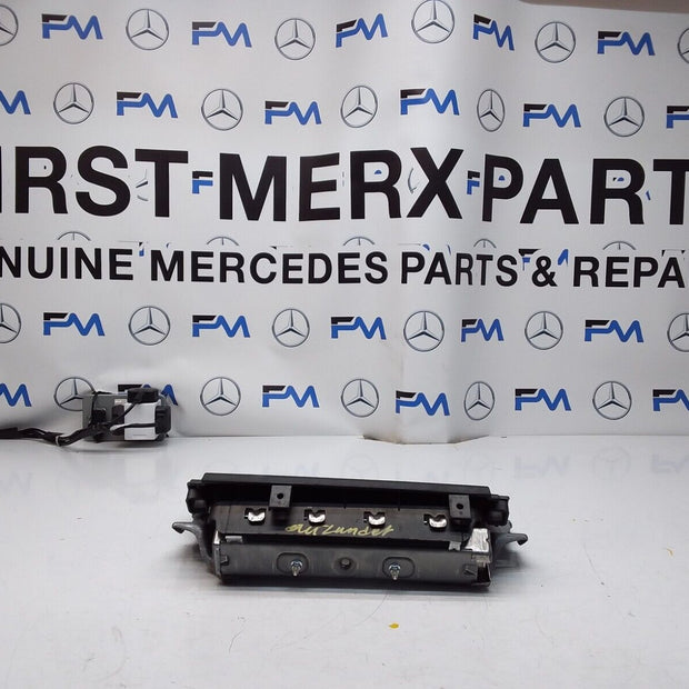 MITSUBISHI OUTLANDER MK3 KNEE AIR SRS BAG RIGHT DRIVER SIDE 7030A-31754 FM00313