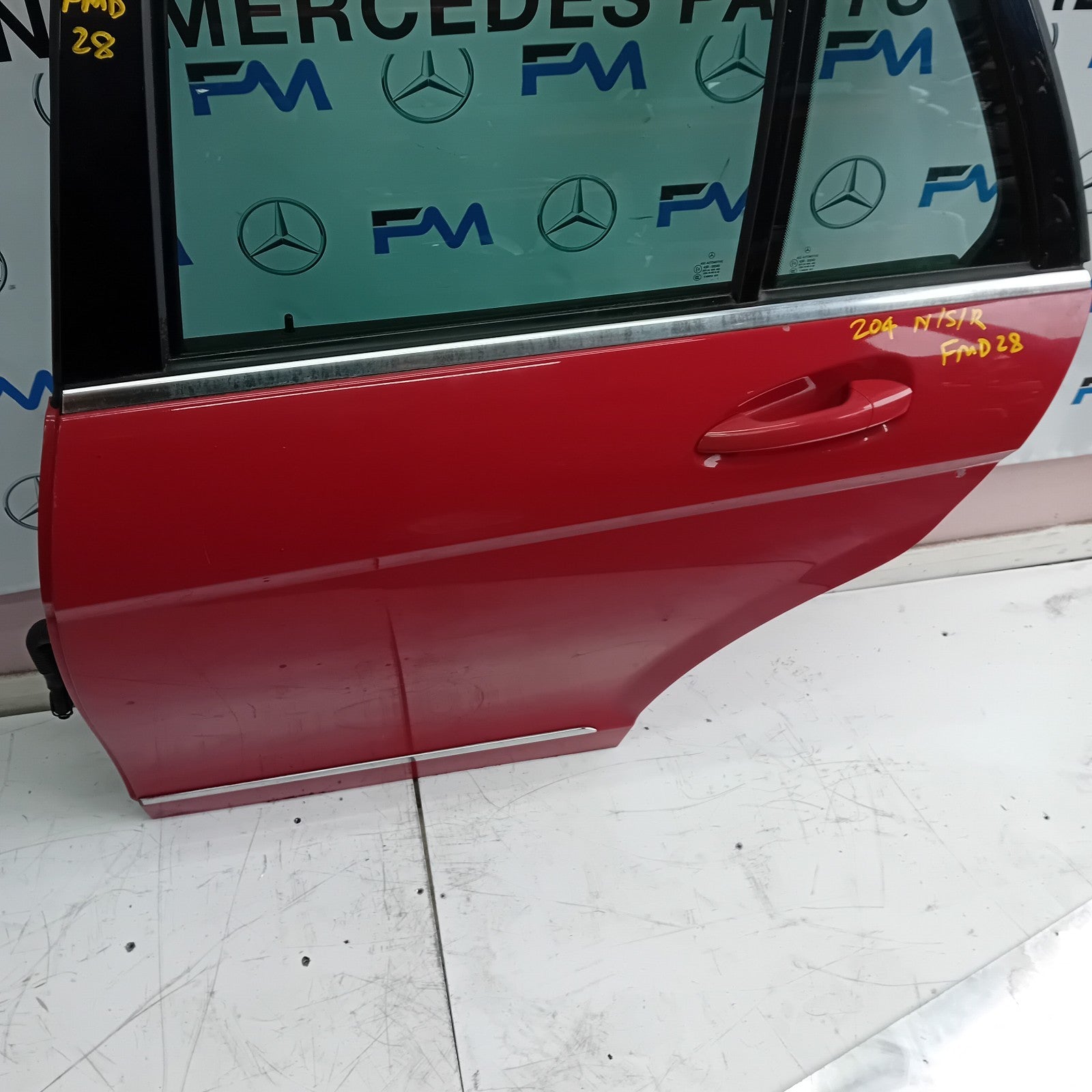 MERCEDES ESTATE C-CLASS W204 PASSENGER REAR DOOR (N/S/R) RED 2008-2014 FMD28