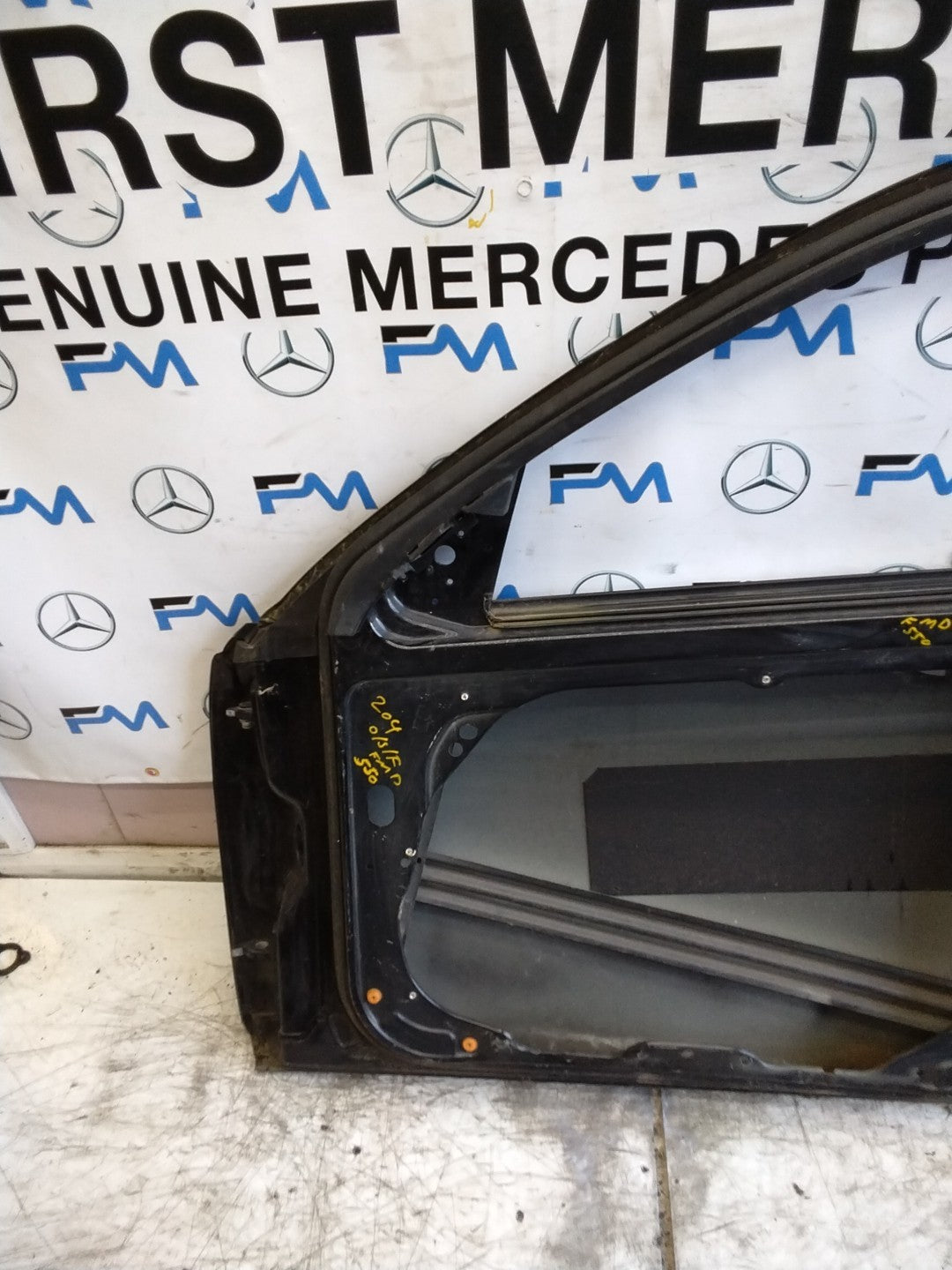 MERCEDES C-CLASS W204 SLN DRIVER FRONT DOOR OSF BLACK 2008-14 COMPLETE FMD550