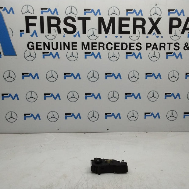 MERCEDES MERCEDES E-CLASS W212 REAR TAILGATE LOCK ACTUATOR  A2047500060 FMR57