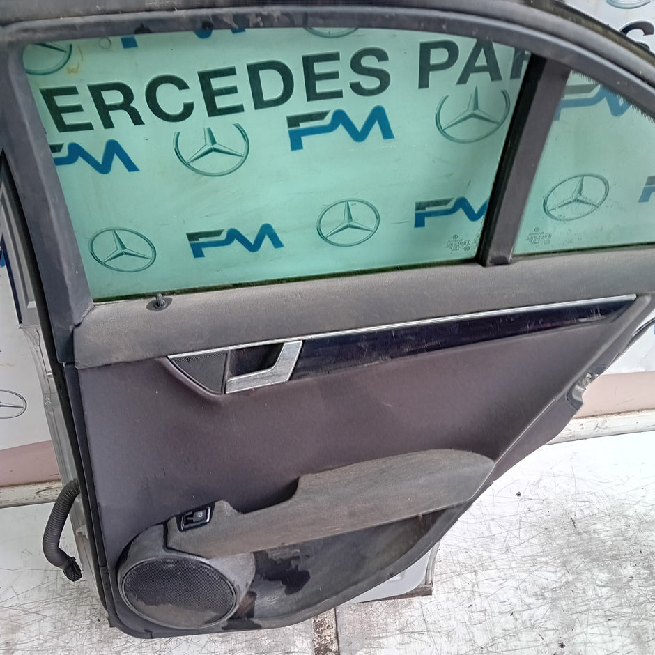MERCEDES C-CLASS W204 SLN DRIVER REAR DOOR OSR SILVER 2008-2014 COMPLETE FMD442