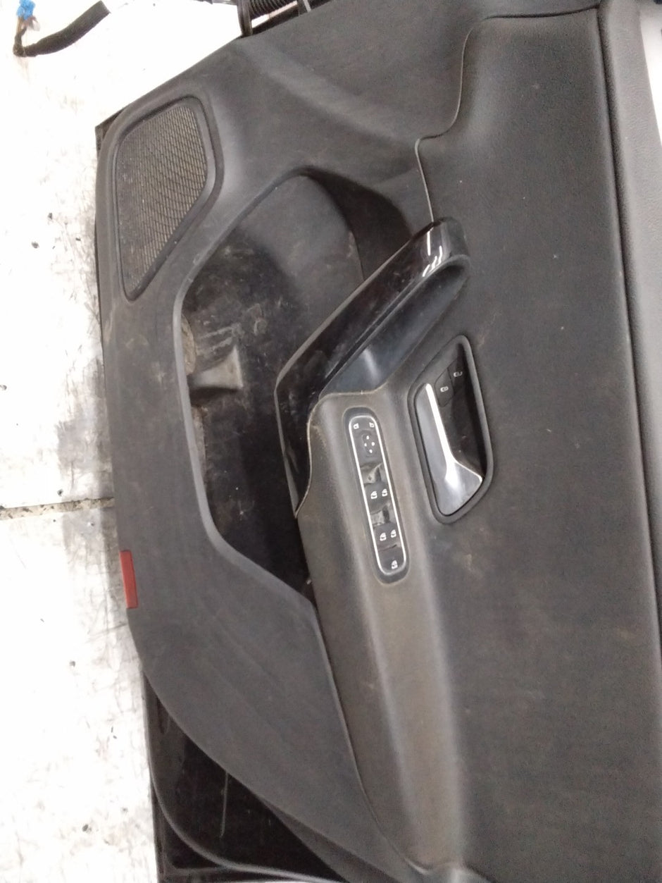 MERCEDES BENZ  A-CLASS W177  DRIVER FRONT DOOR OSF BLACK 2018-22 FMD548