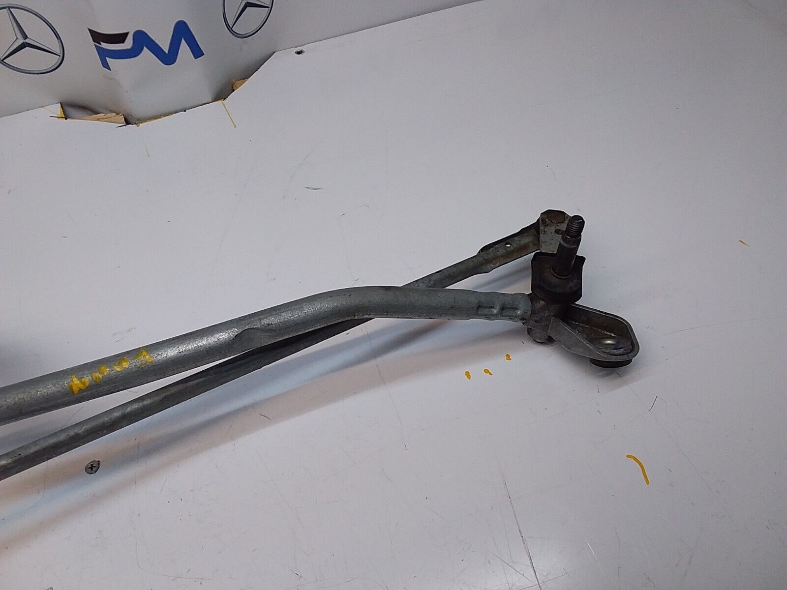 MERCEDES E-CLASS 2018 W213 A2138207402 FRONT WIPER MOTOR  FM00190