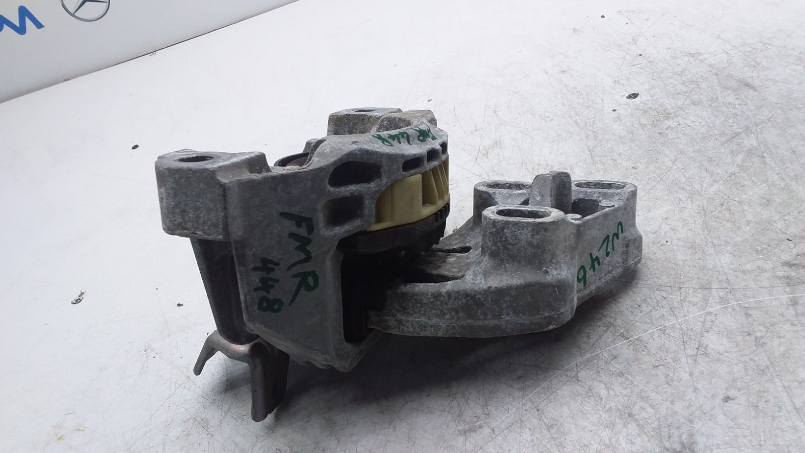 MERCEDES BENZ A-CLS W176 PETROL ENGINE MOUNT LEFT SIDE A2462400617 FMR448