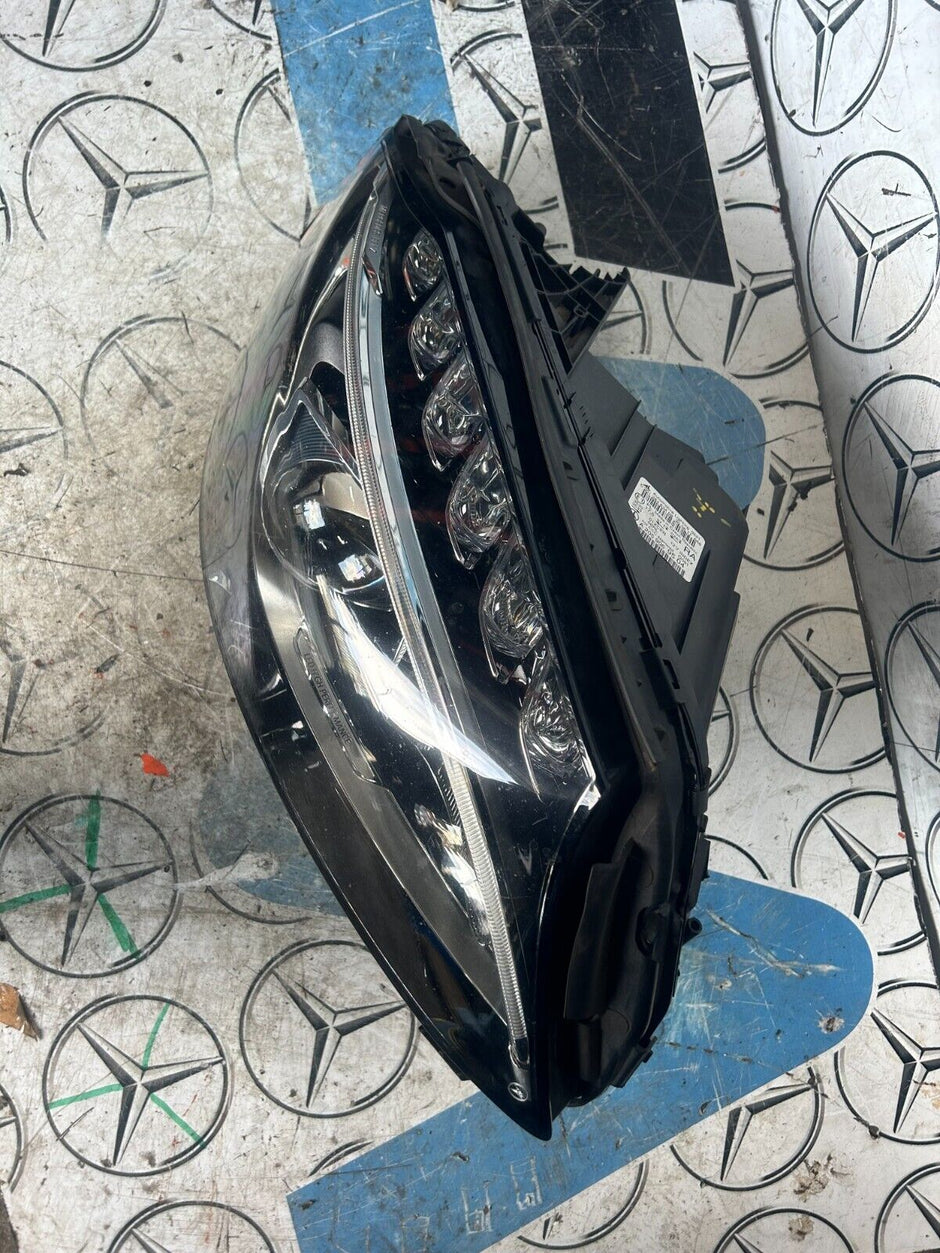 MERCEDES C CLASS RIGHT SIDE LED HEADLIGHT 2014/2018 A2059069504  FMH18 (DAMAGE)