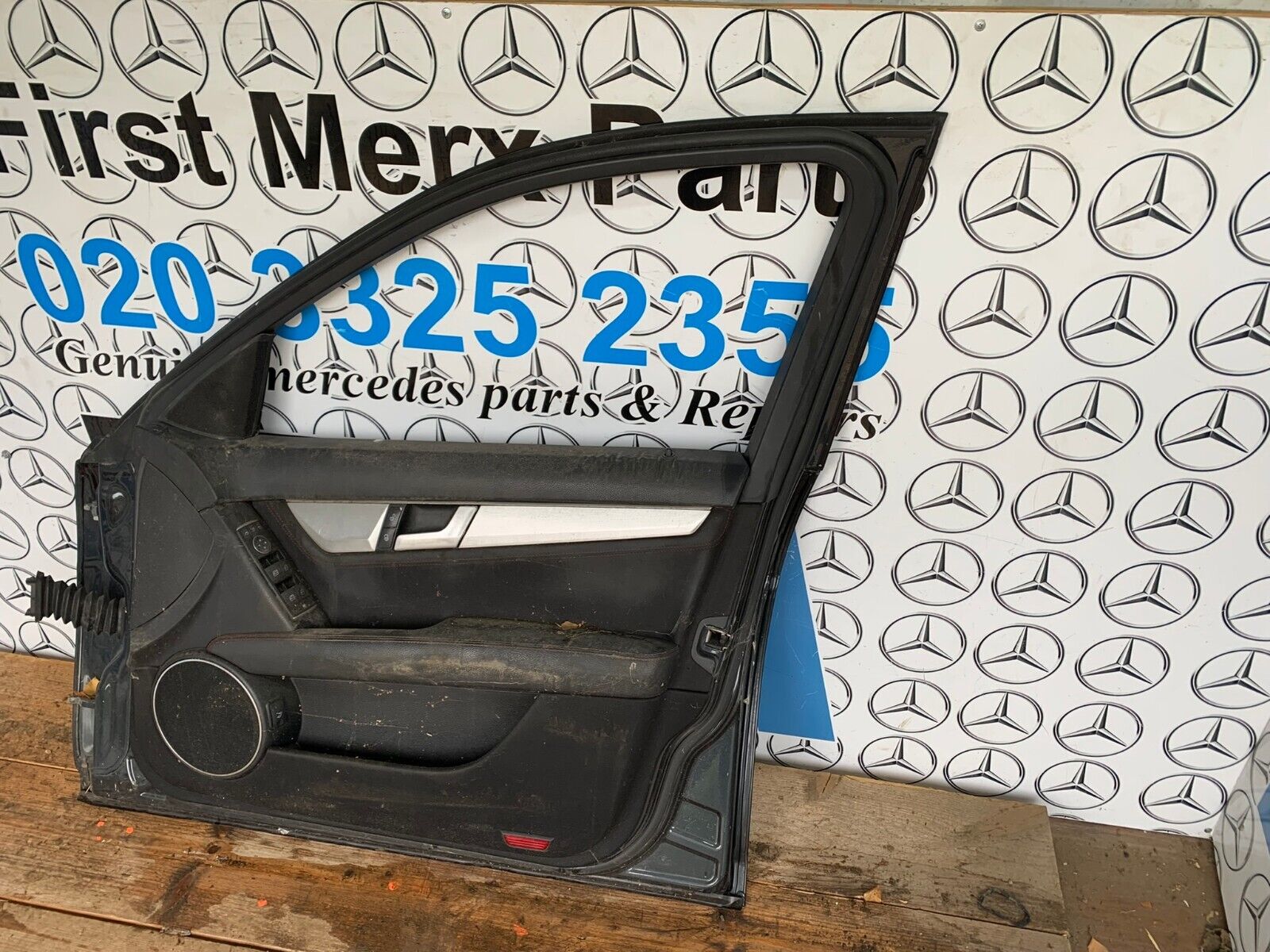 MERCEDES BENZ C CLASS W204 2008-2014 OFF SIDE FRONT RIGHT DOOR SALOON