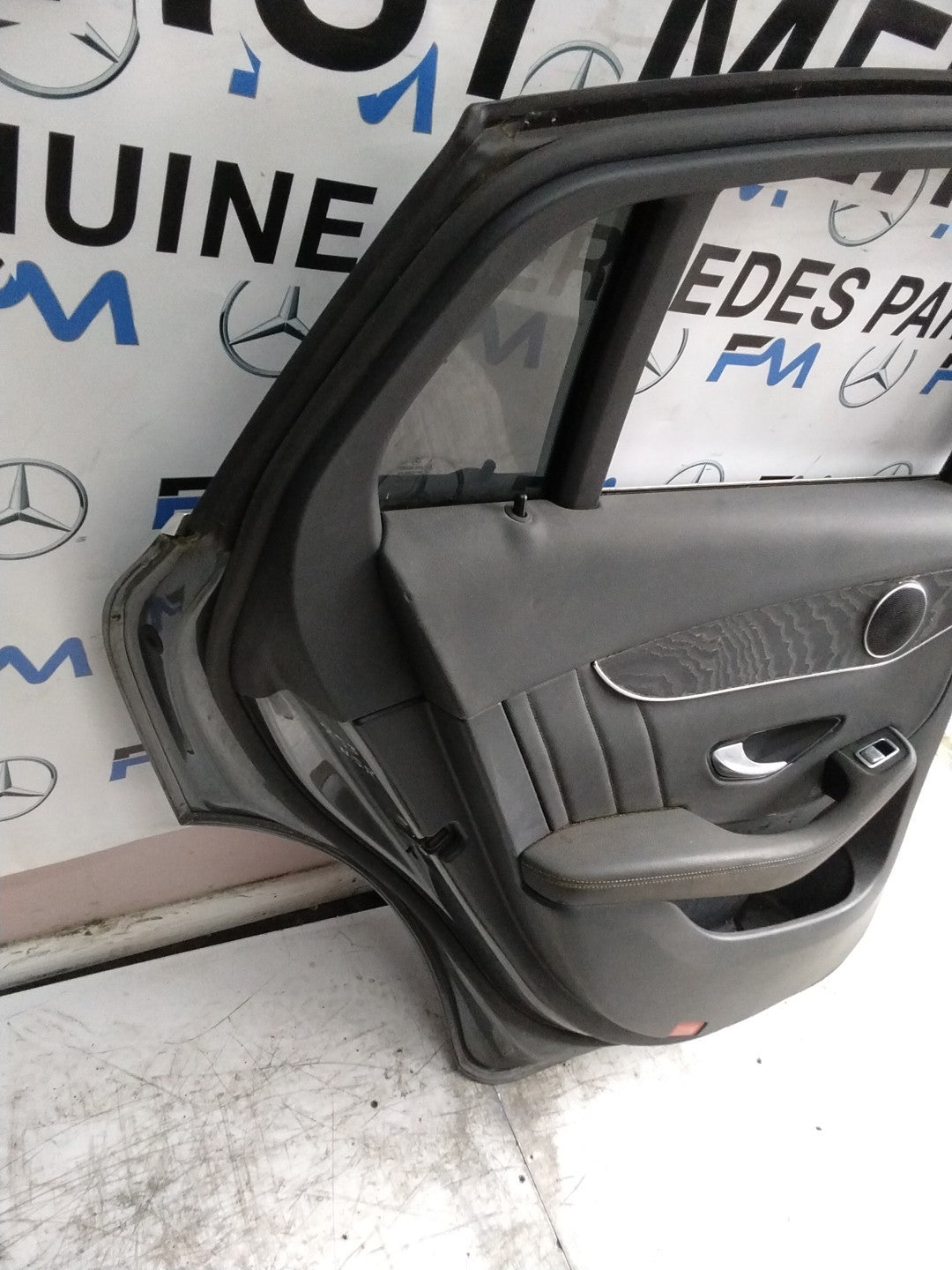 MERCEDES GLC C253  PASSENGER REAR DOOR NSR GREY 2016-22  COMPLETE FMD302