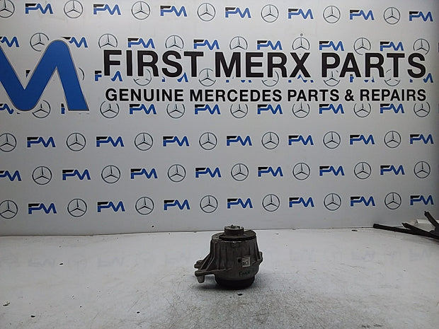 MERCEDES BENZ  C-CLASS W205  ENGINE MOUNT RIGHT OS A2052406717 FMR331